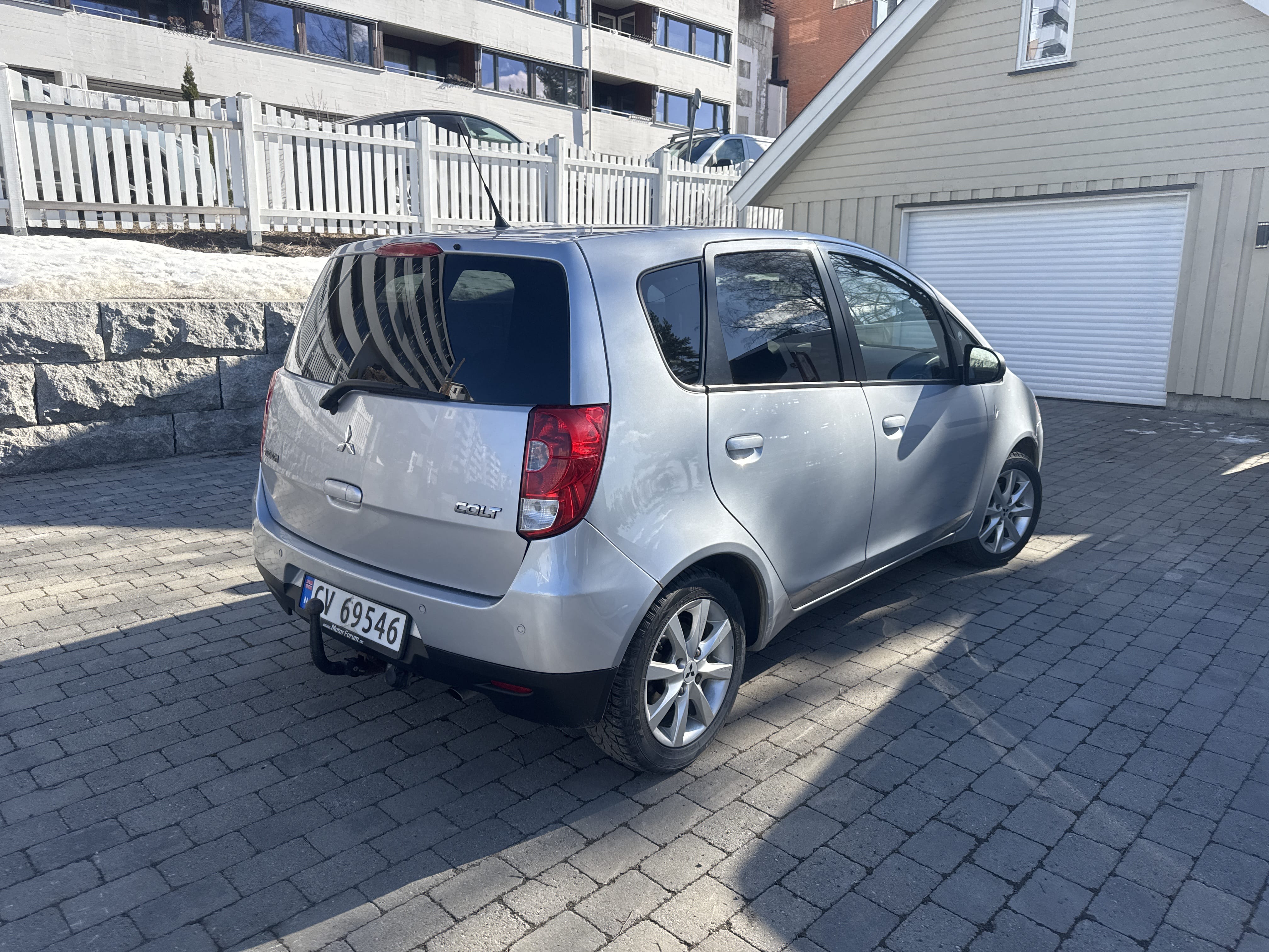 Mitsubishi Colt med Tilhengerfeste