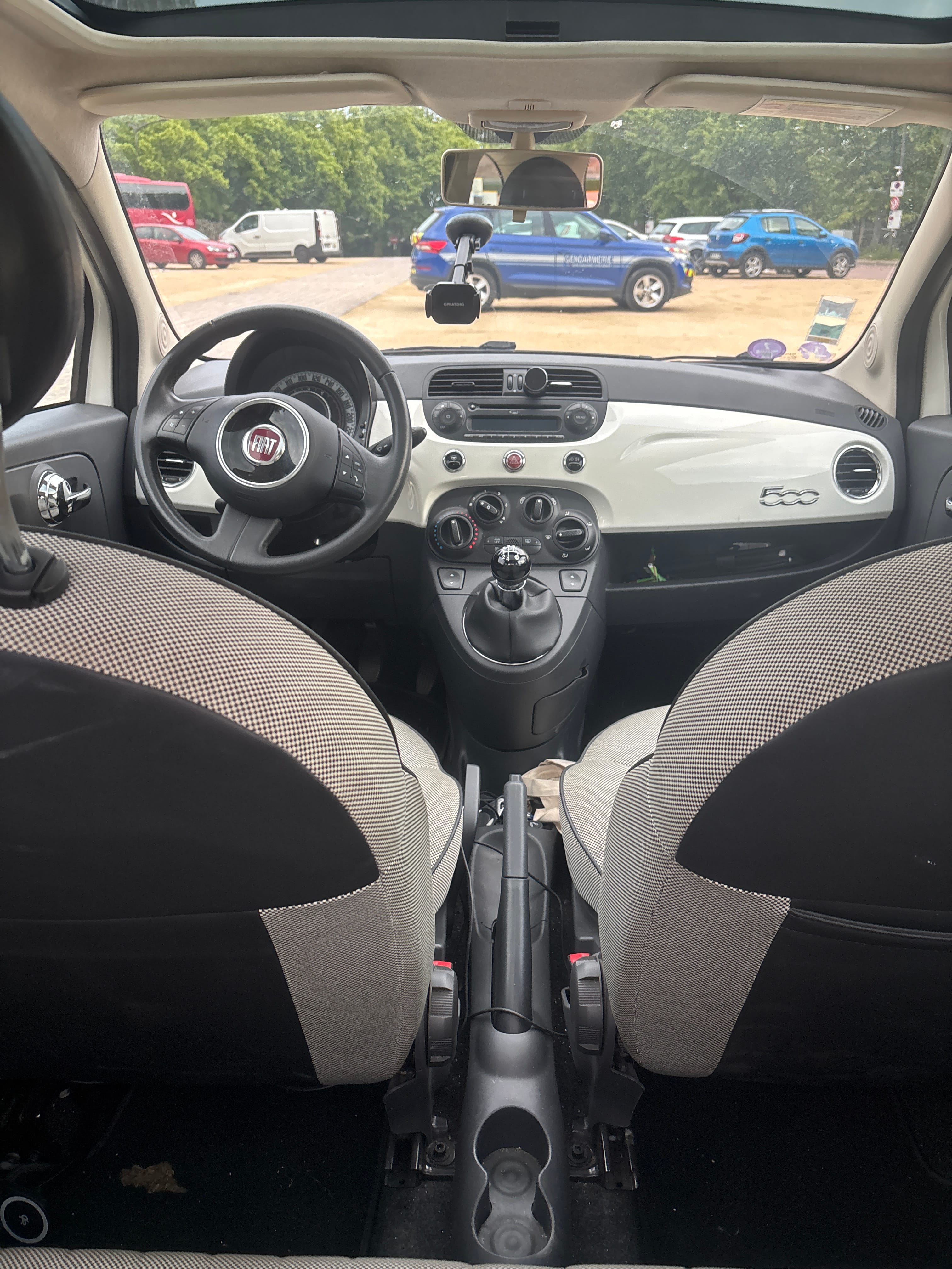 Fiat 500 avec Entrée audio / iPod