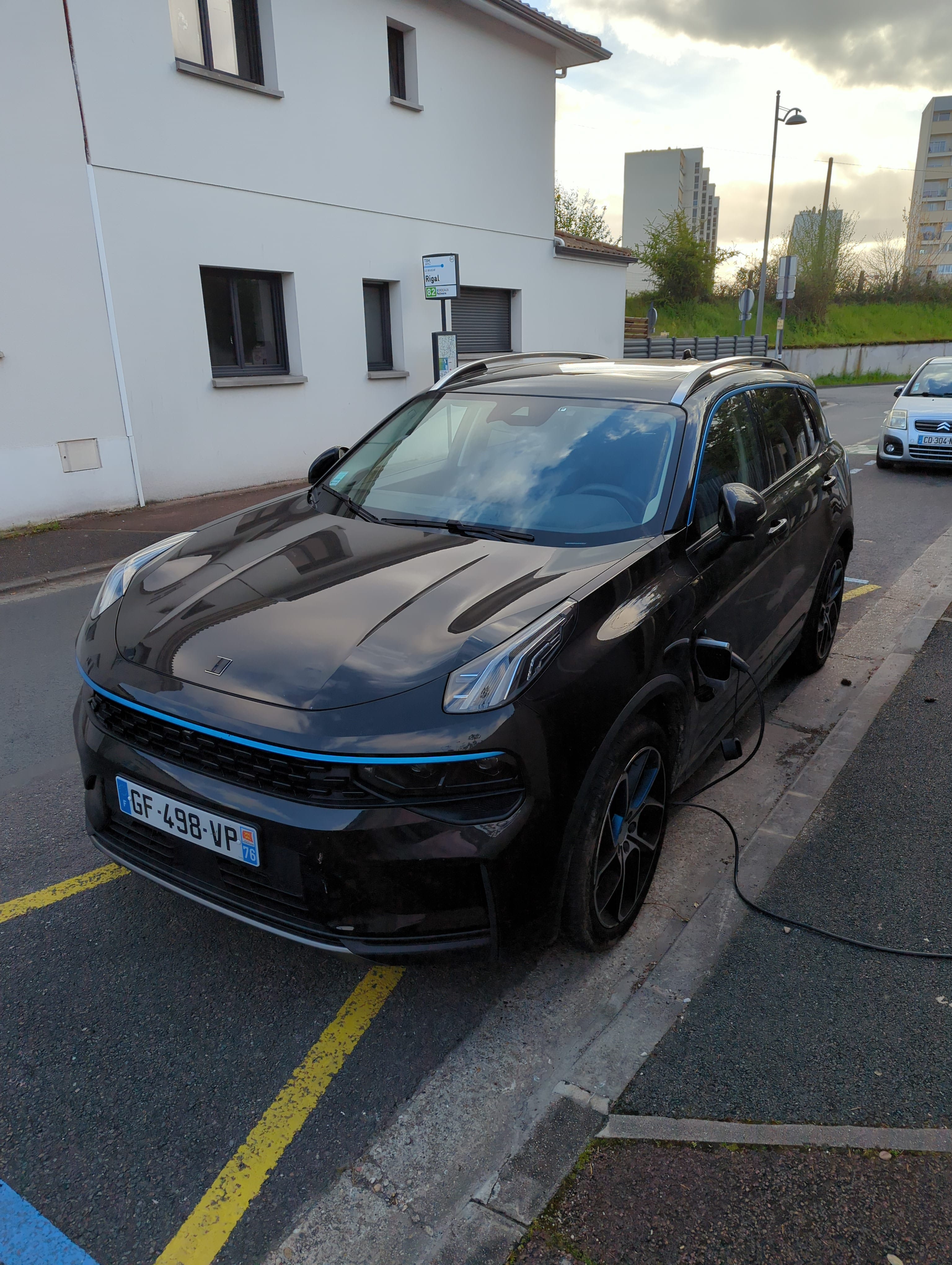 Lynk & Co 01, 2022, Essence 95 / Électrique (hybride), automatique