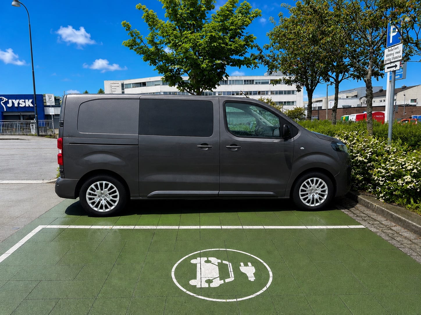 Opel Vivaro, 2024, Electric, automatic
