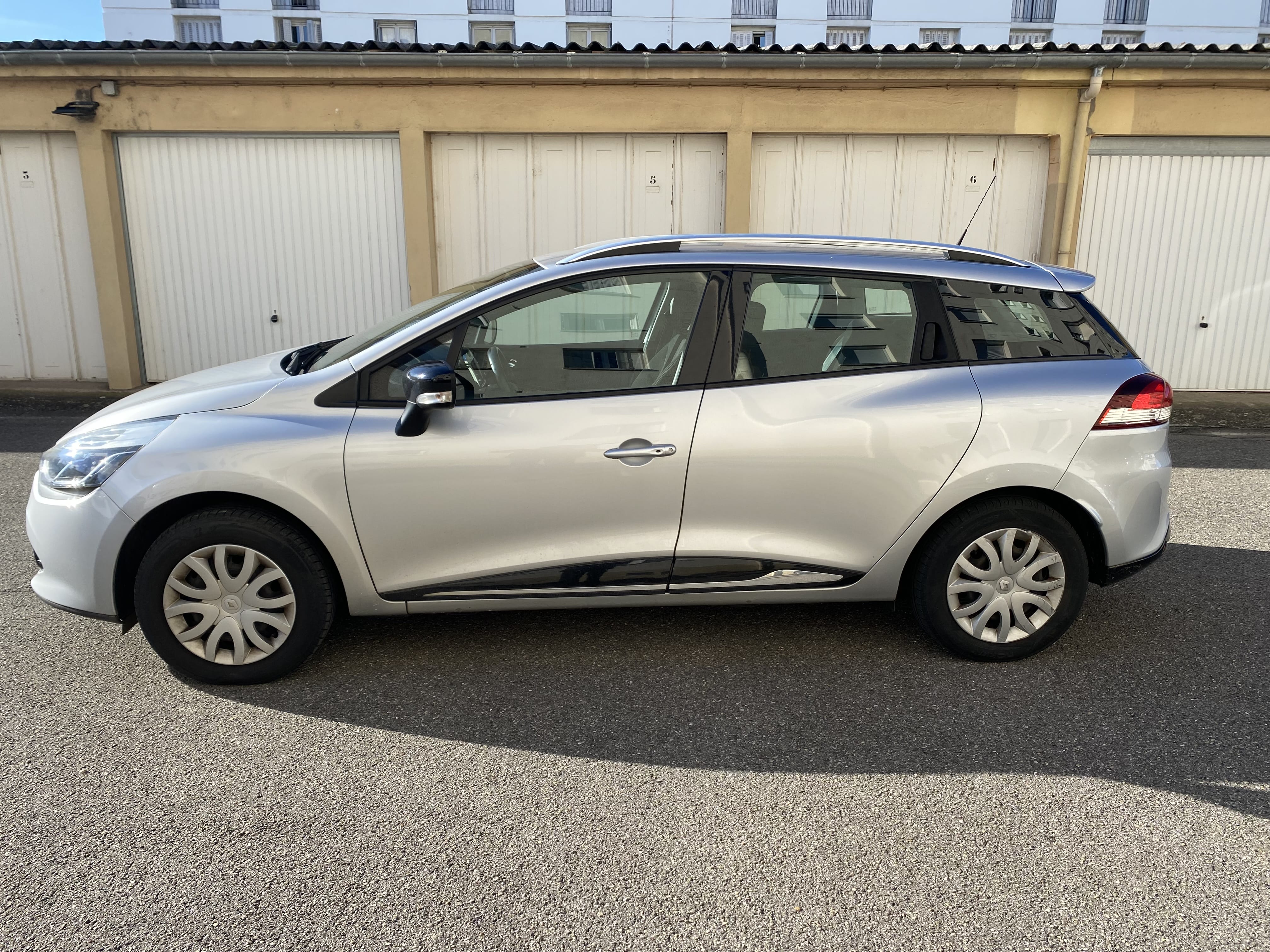 Renault Clio Estate avec Climatisation