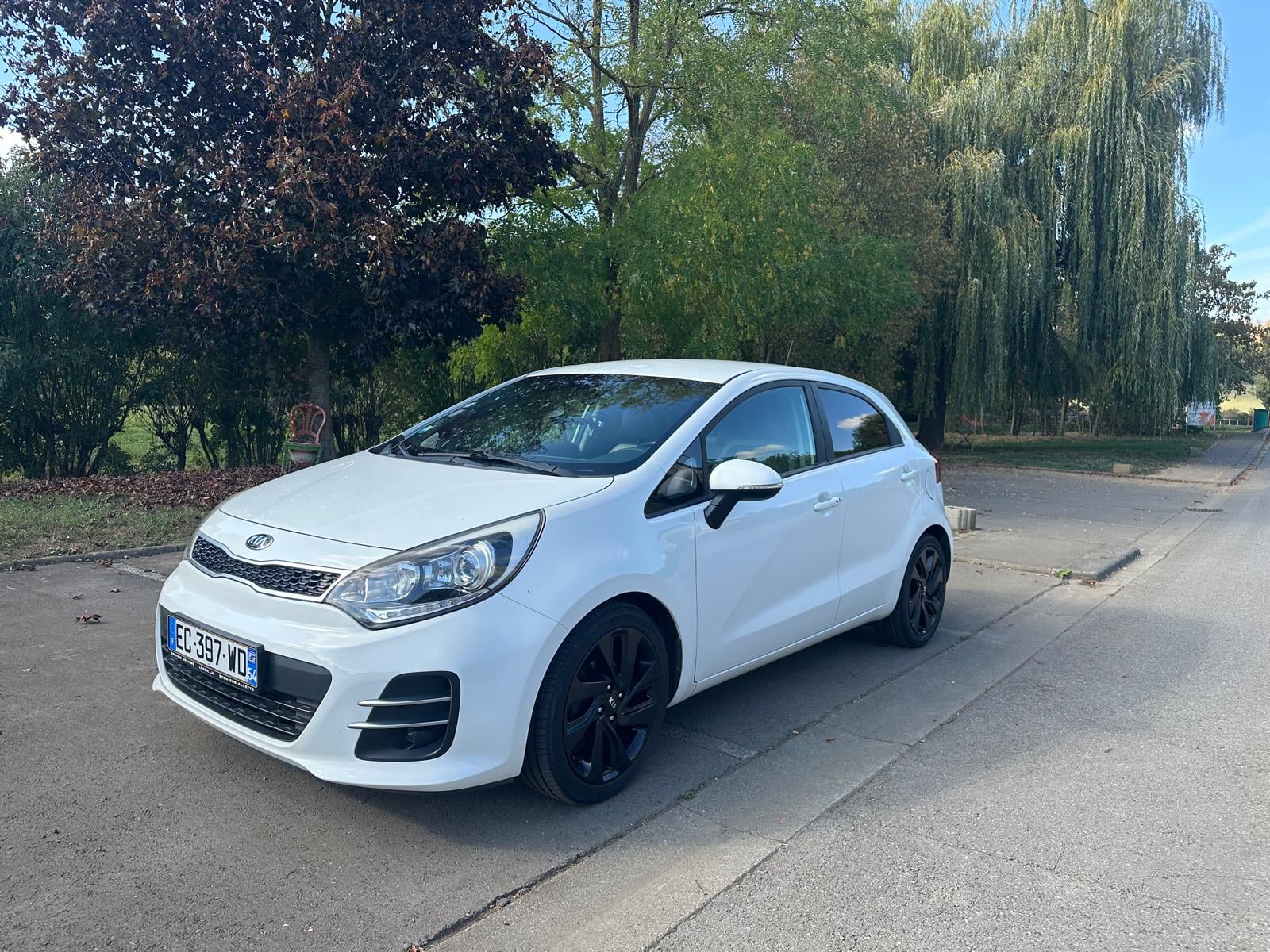 Kia Rio, 2016, Essence 95