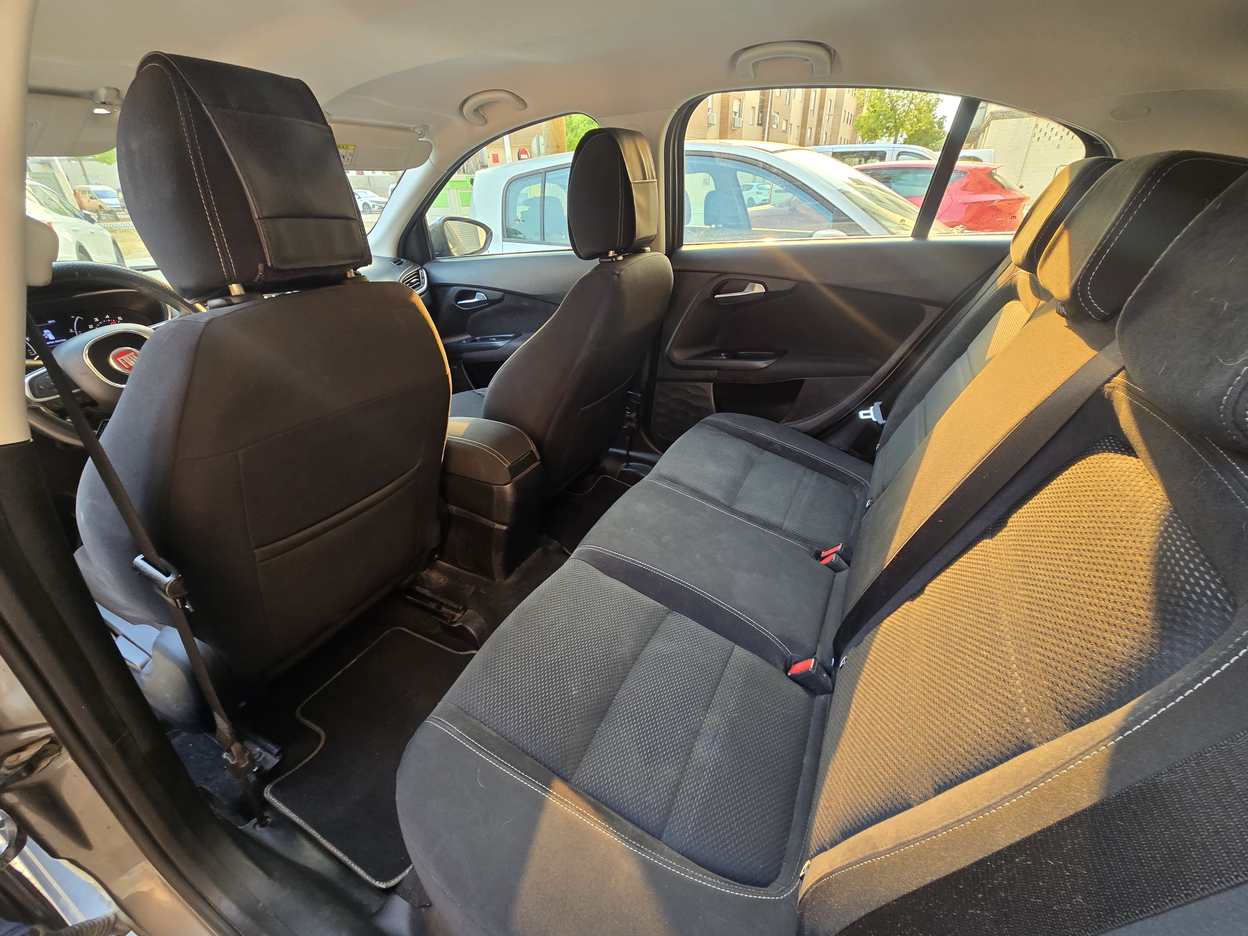 Fiat Tipo 1.4 LOUNGE con Apple CarPlay