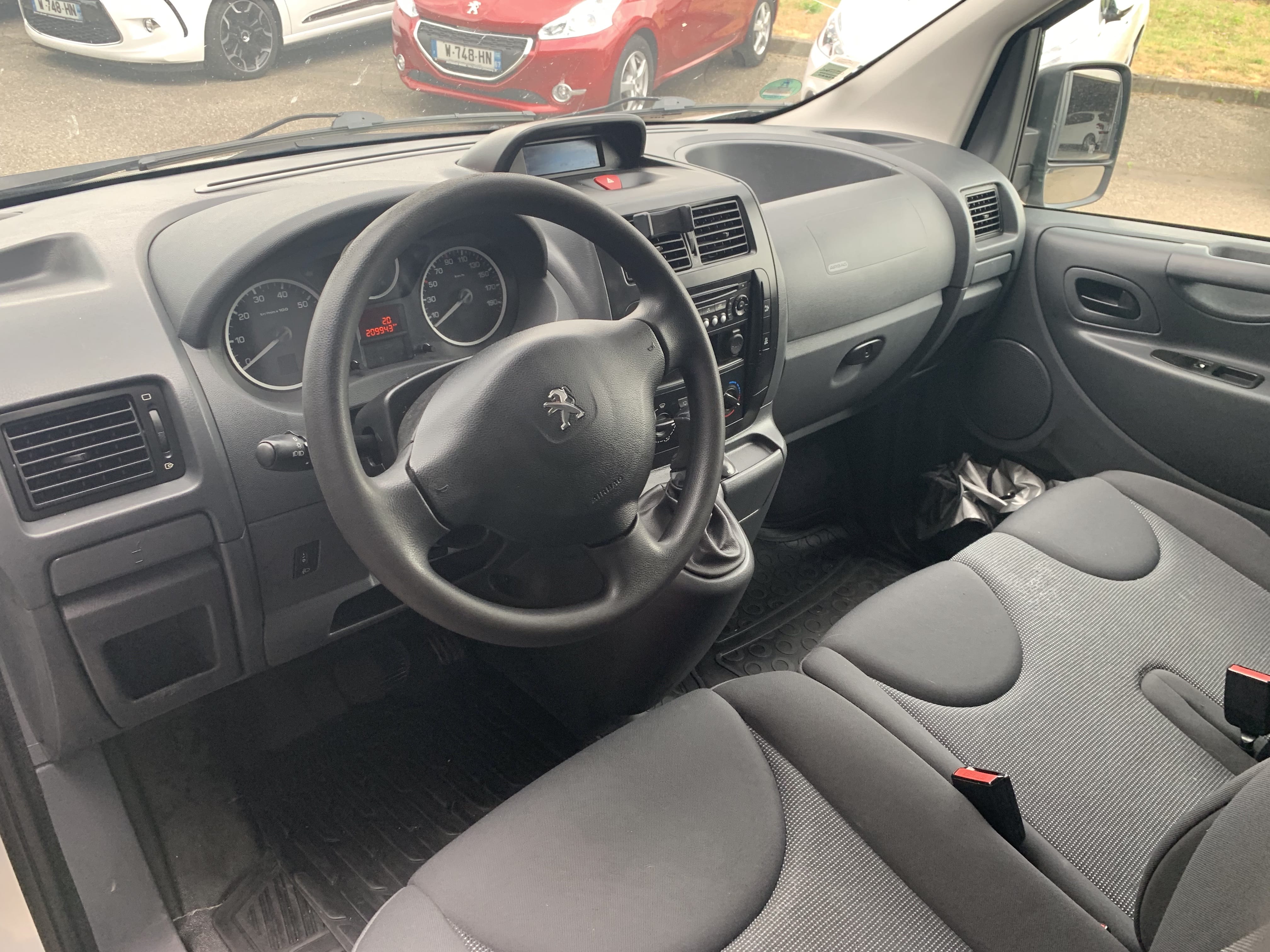 Peugeot Expert 2.0 HDI 163cv BOITE AUTOMATIQUE L2H1 avec Dashcam