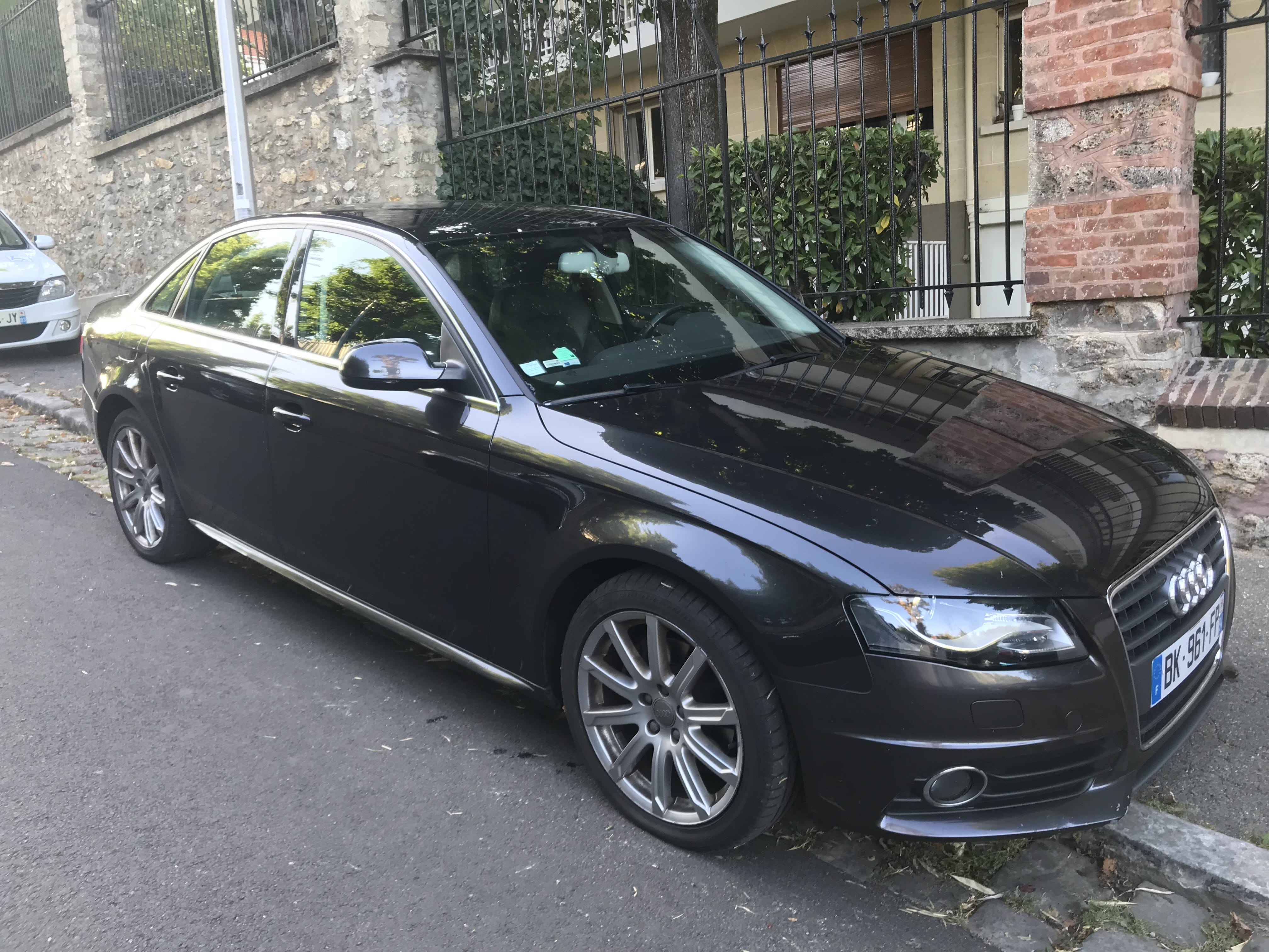 Audi A4 2.0 TDI Ambition Luxe, 2011, Diesel, automatique