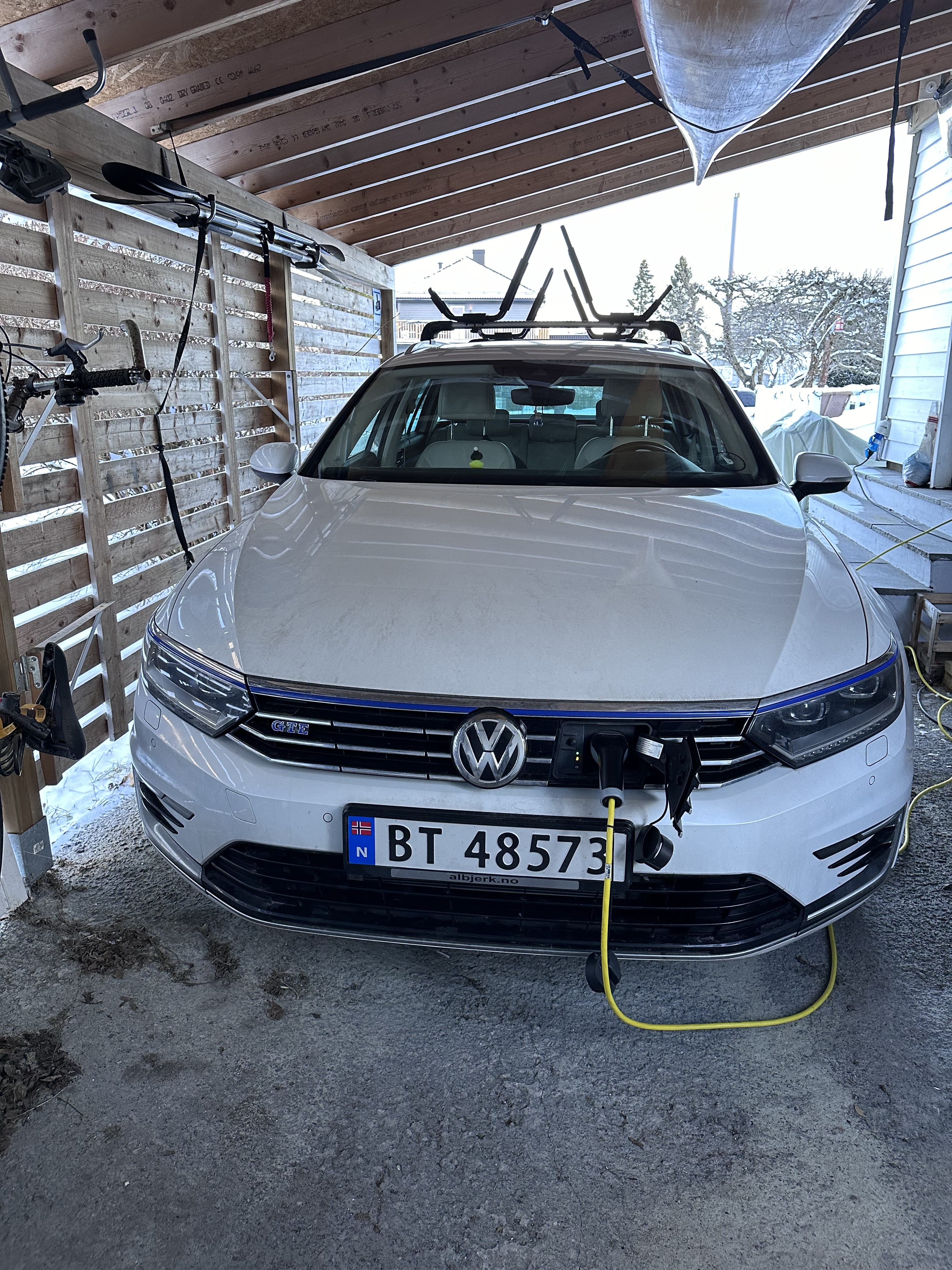 Volkswagen Passat GTE Hybrid med Bluetooth audio