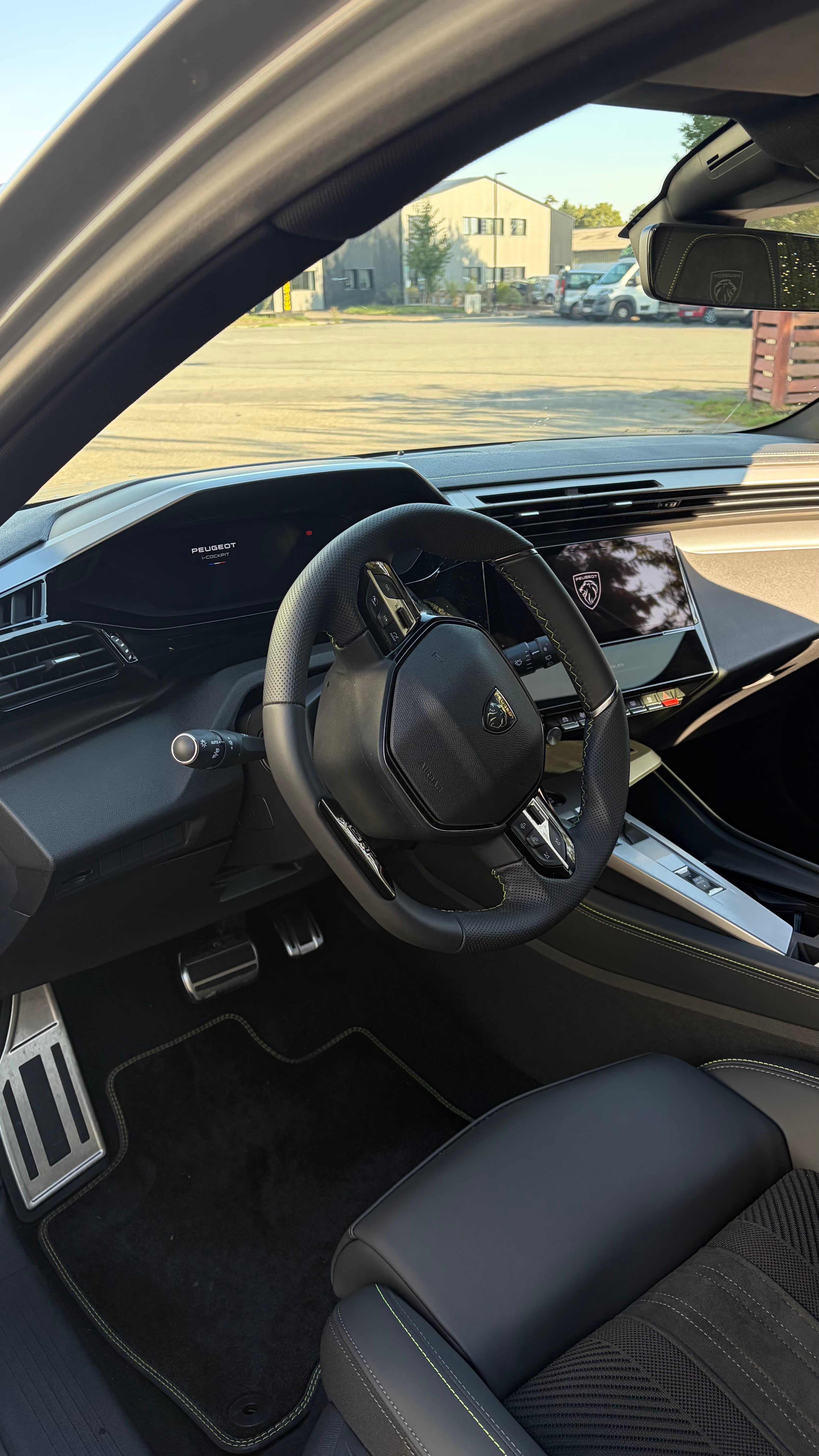Peugeot 308 GT avec GPS