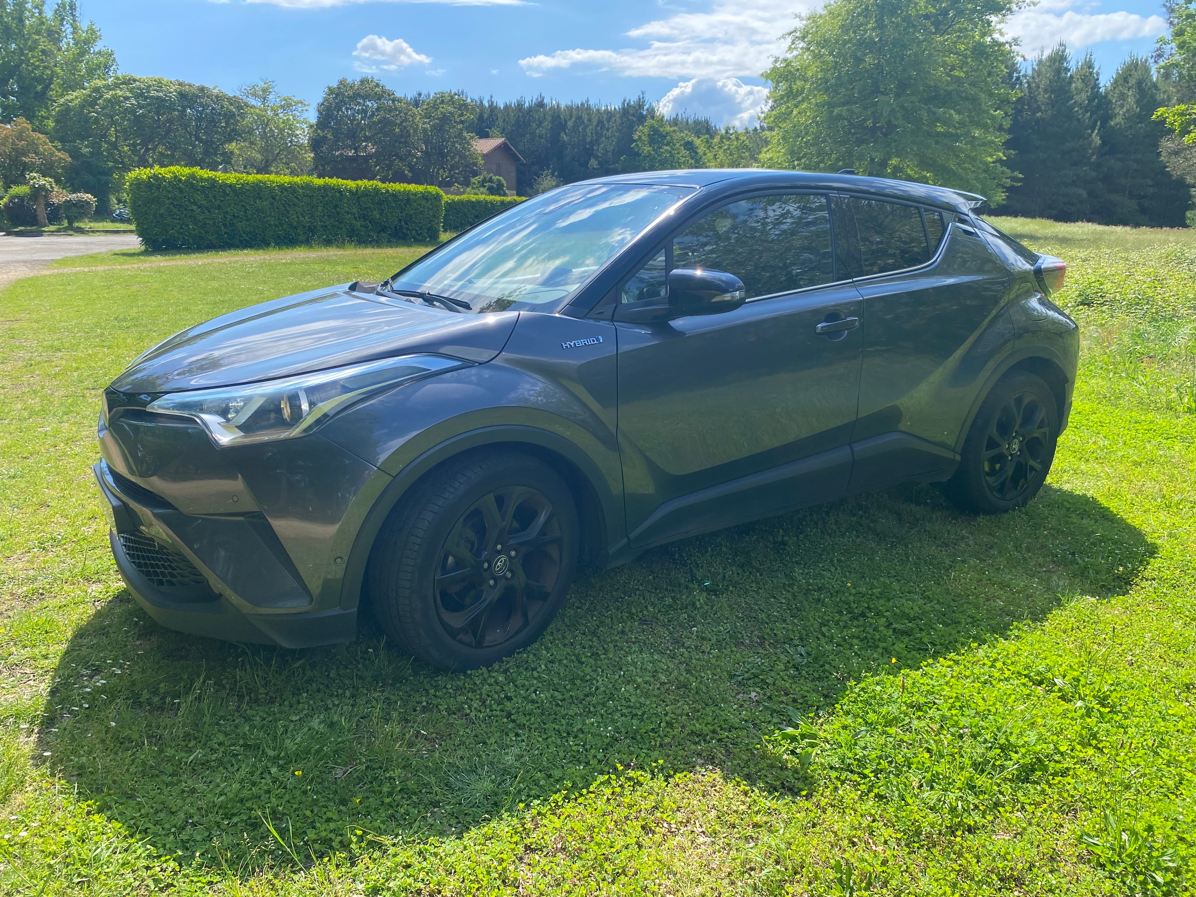 Toyota C-HR Hybrid avec Climatisation