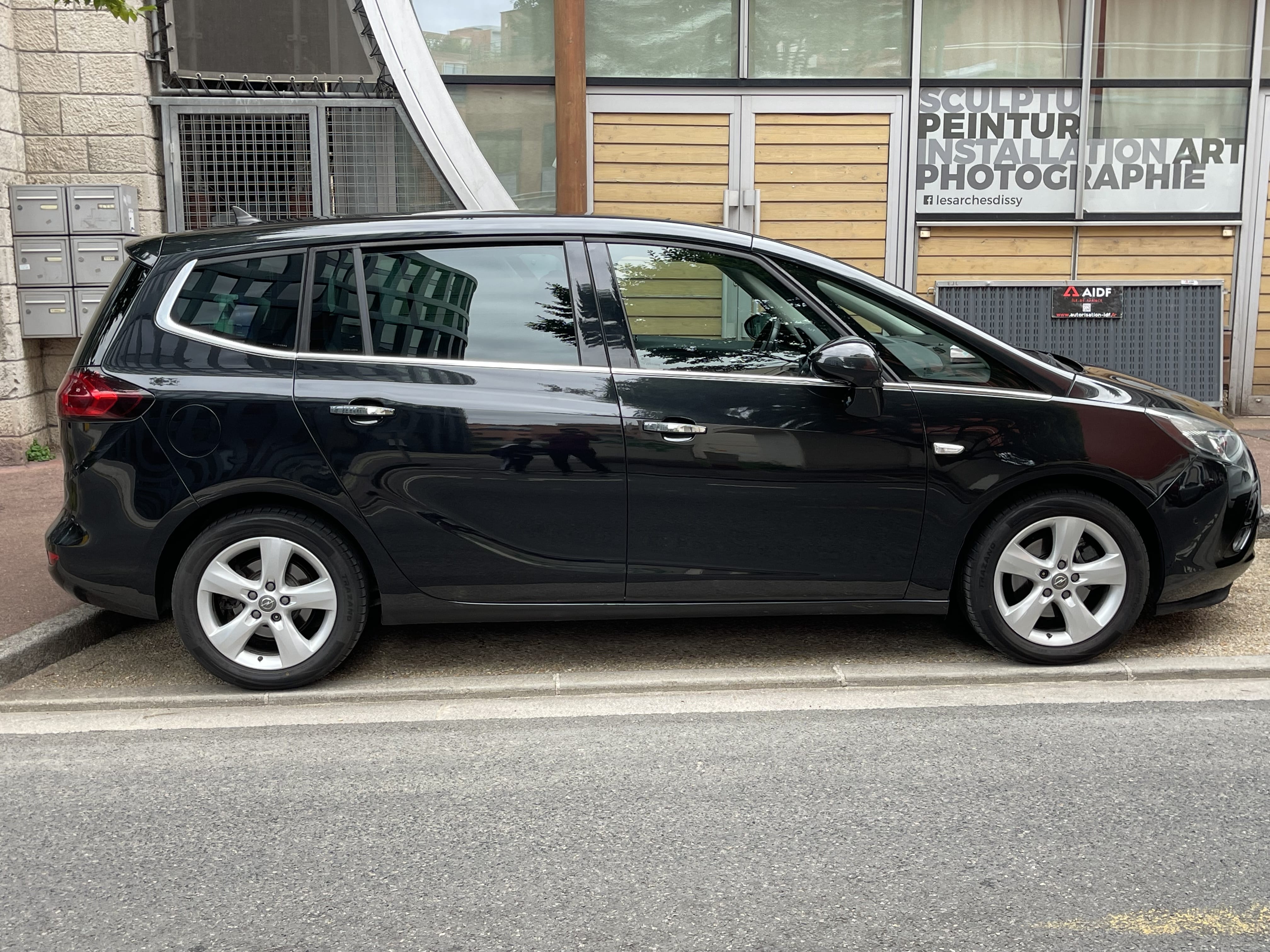 Opel Zafira Tourer avec Climatisation
