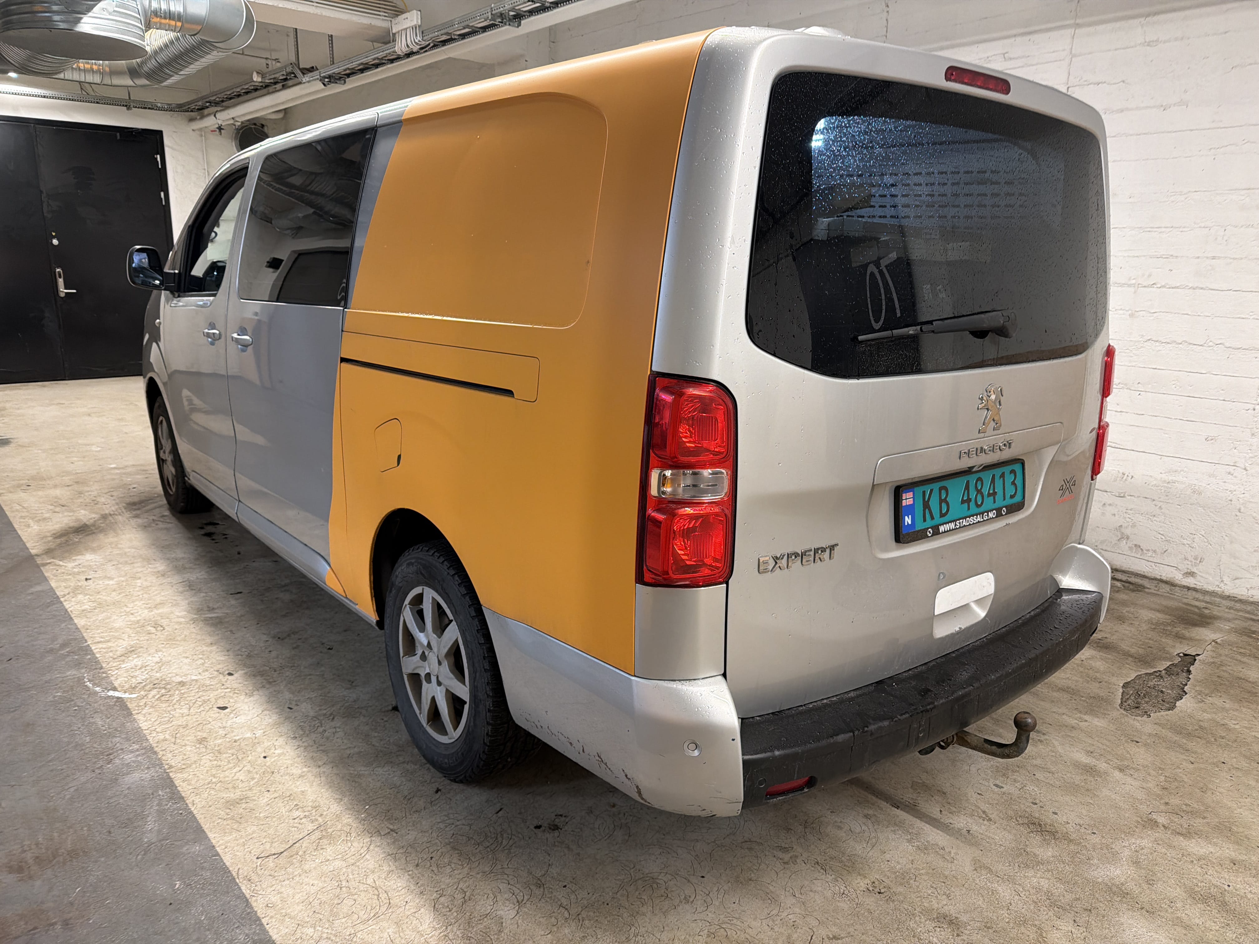 Peugeot Expert mit Navigationsgerät