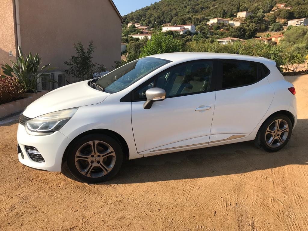 Renault Clio avec Climatisation