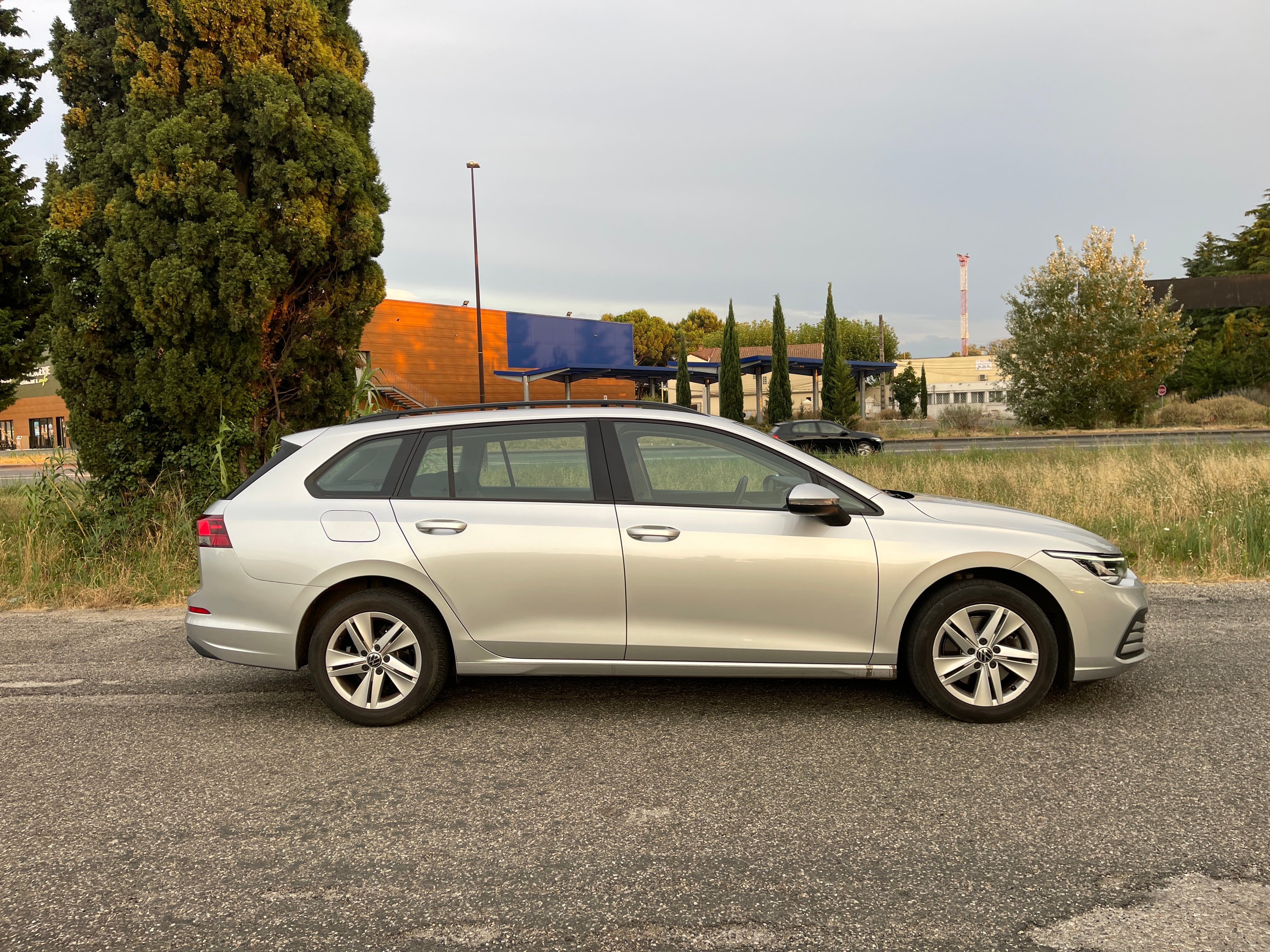 Volkswagen Golf 2.0 TDI 12/2023 with Air conditioning