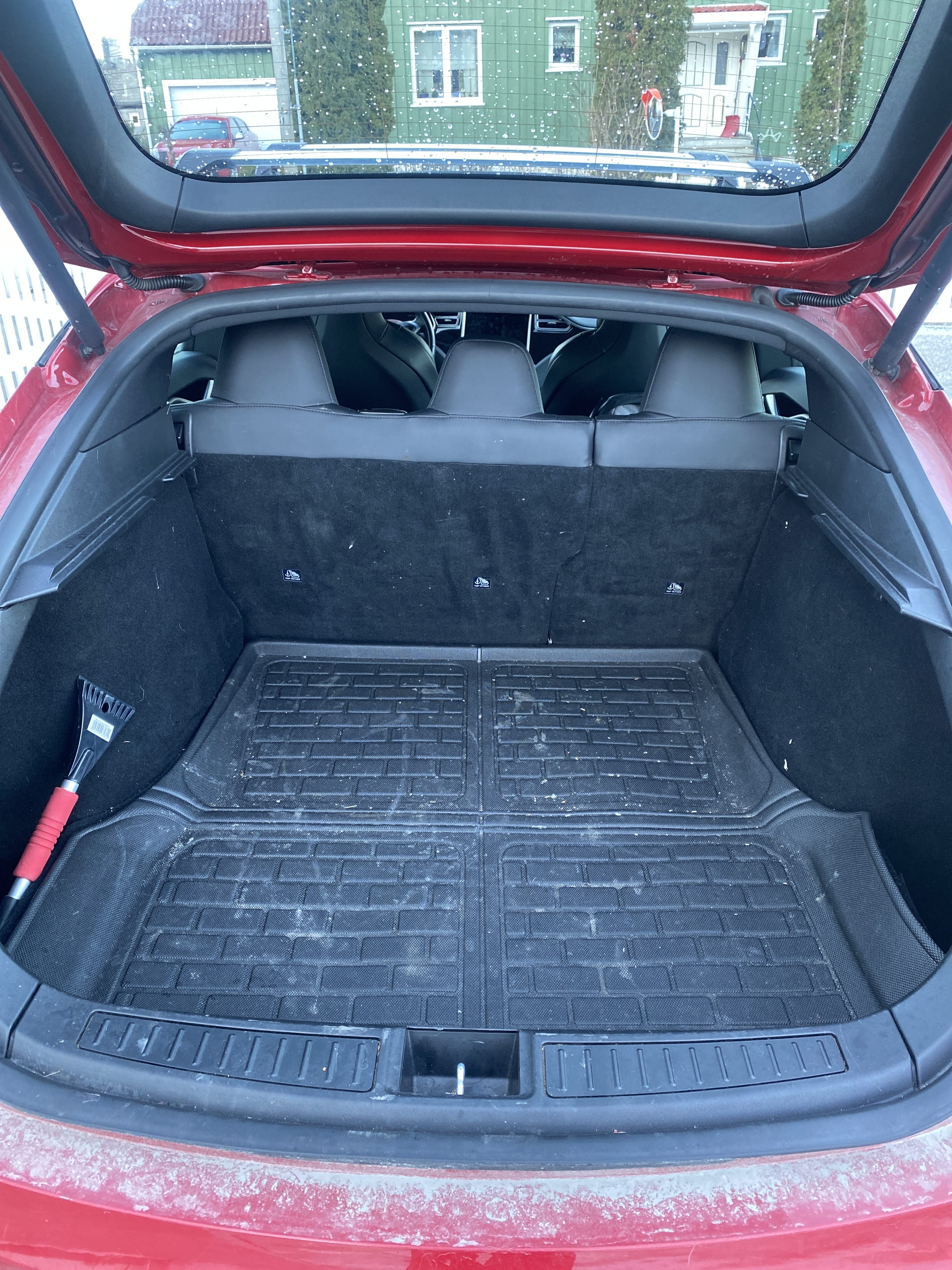 Tesla Model S with Baby seat