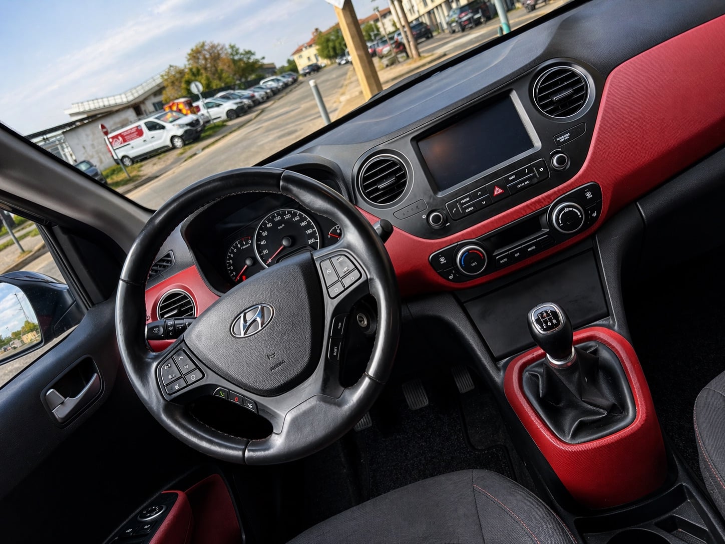 Hyundai i10 avec GPS