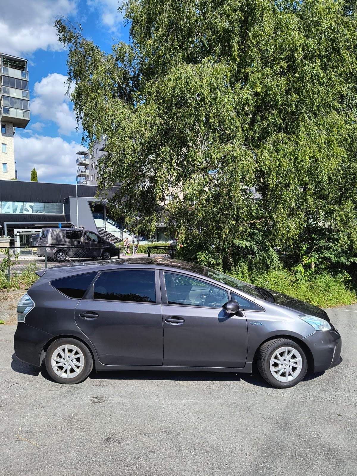 Toyota Prius + 1,8 VVTi Executive Skyview 7-seter with Baby seat
