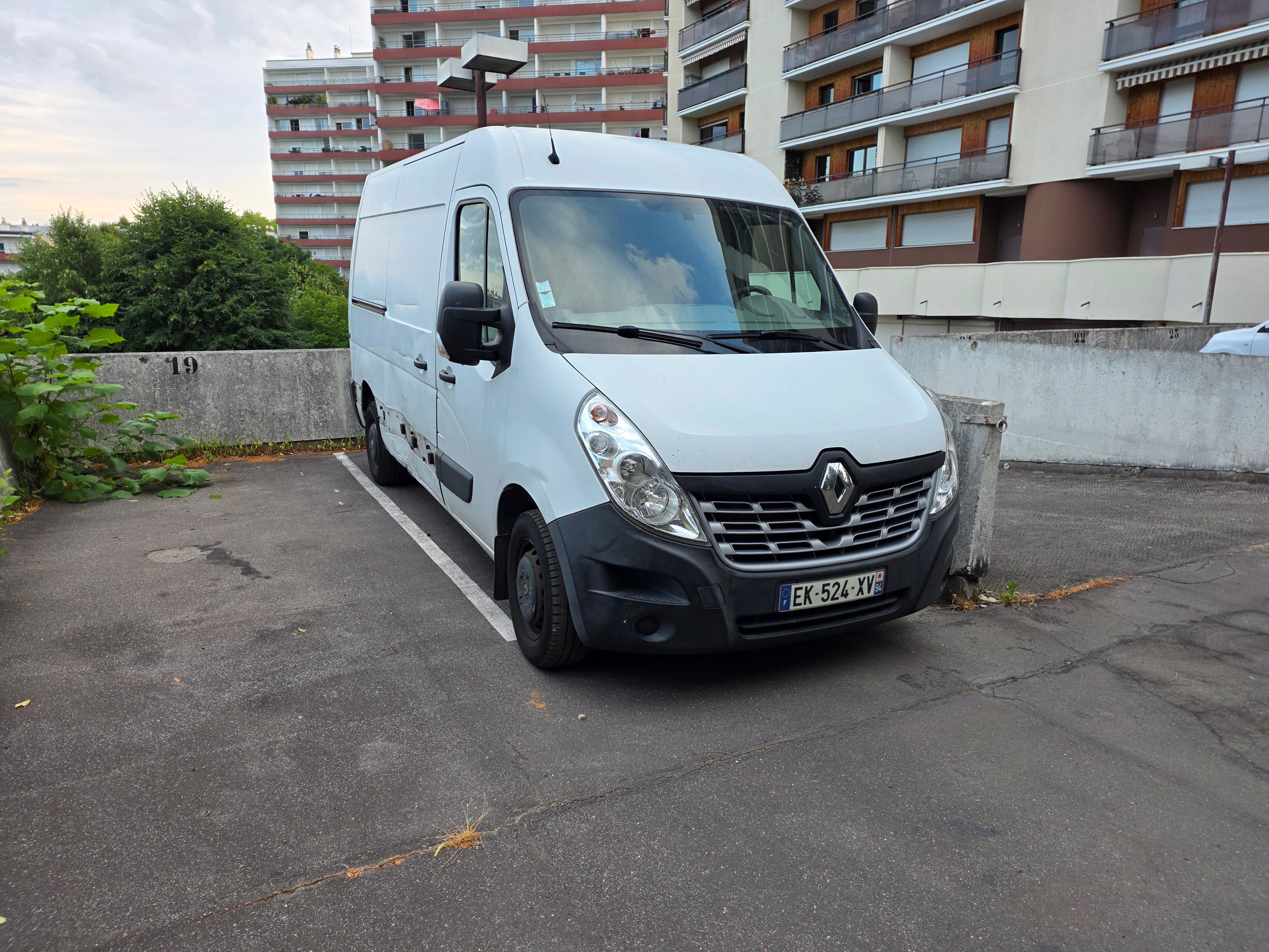 Renault Master Fourgon EK524 avec Apple CarPlay
