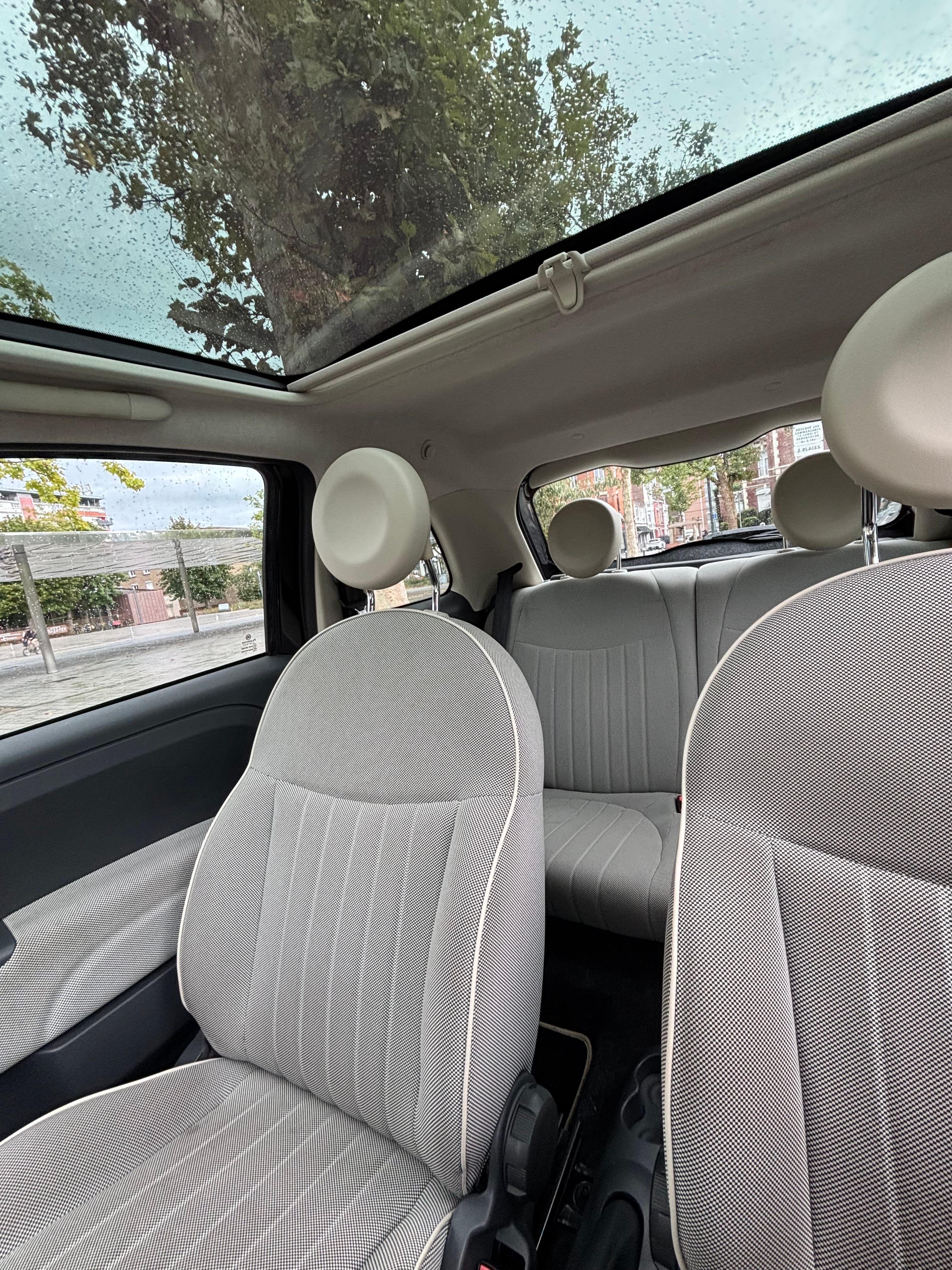 Fiat 500 avec Autoradio