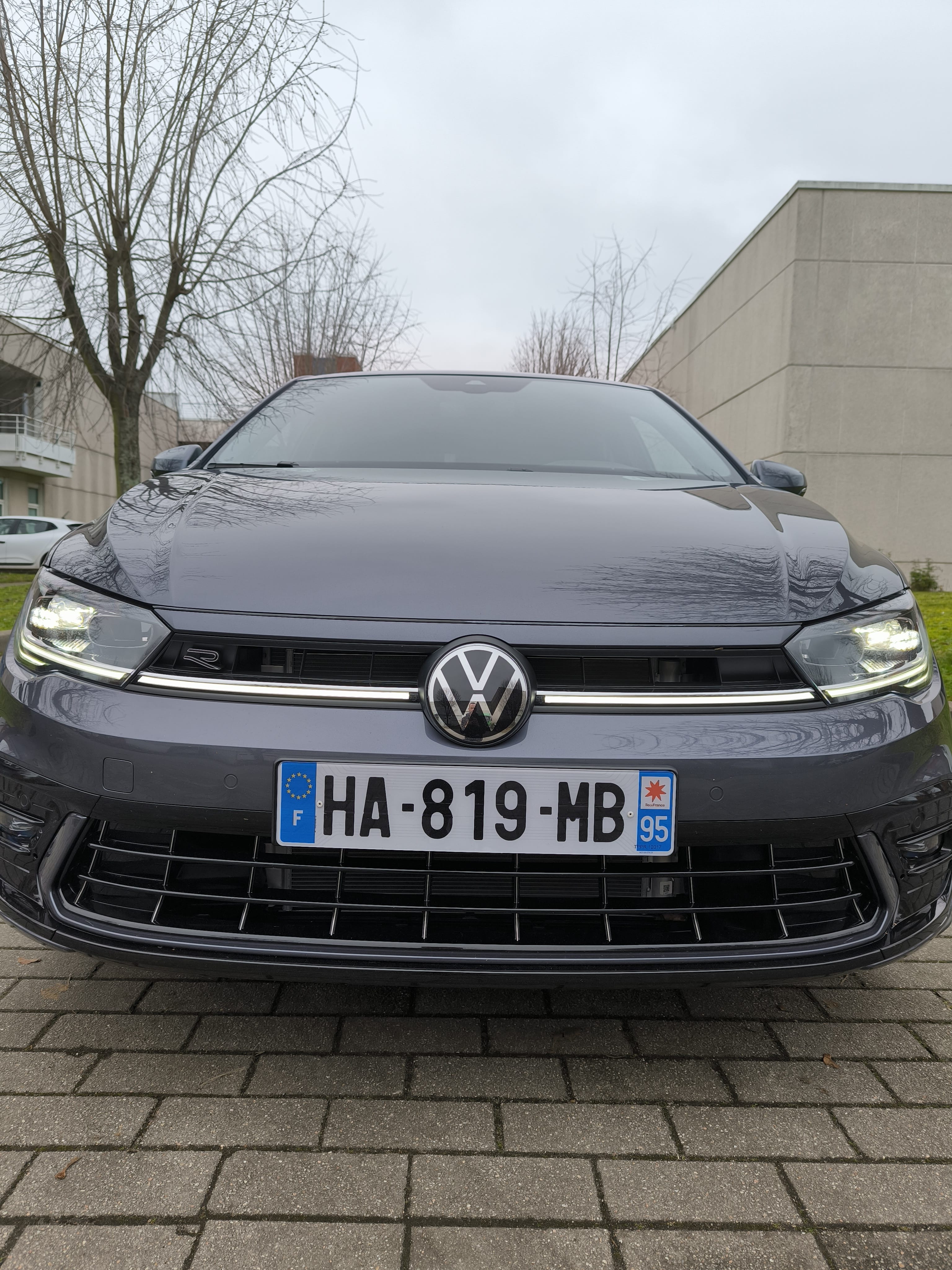 Volkswagen Polo R-Line, 2024, Essence 95, automatique