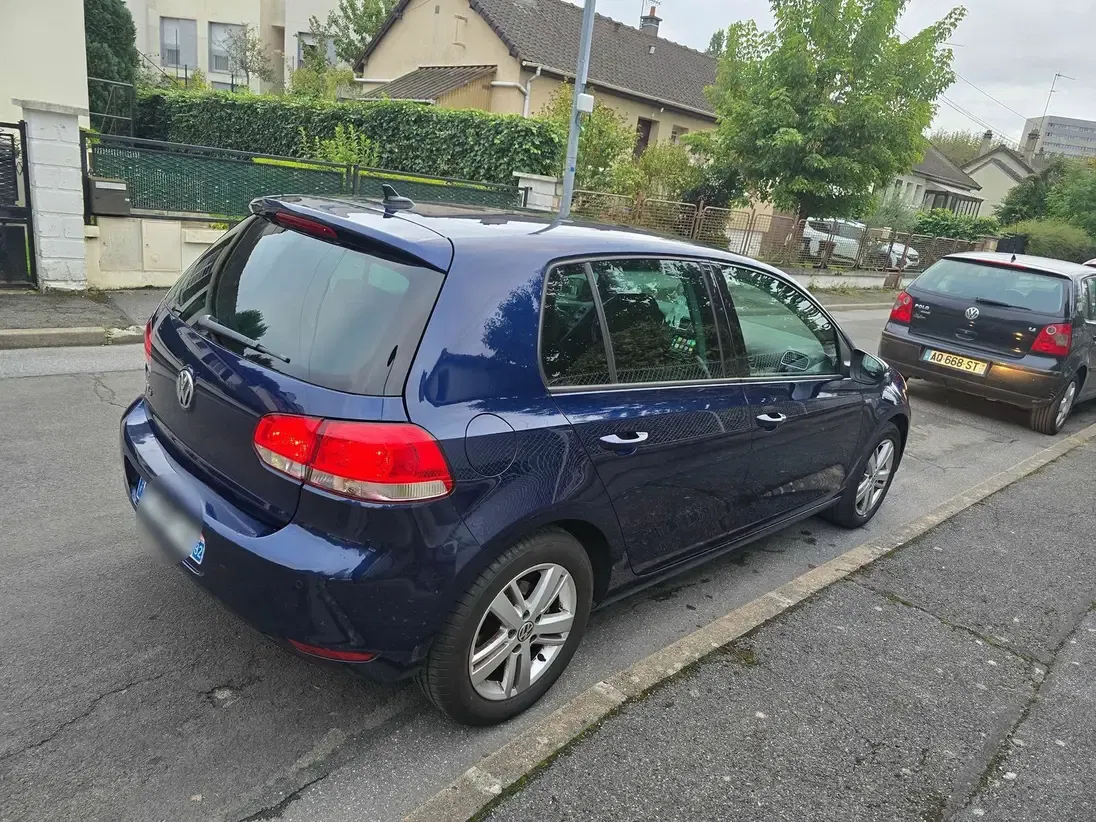 Volkswagen Golf VI Match avec GPS