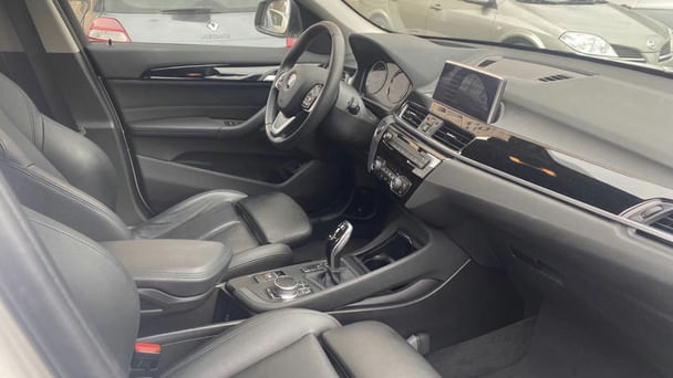 BMW X1 2.0L 192cv avec GPS