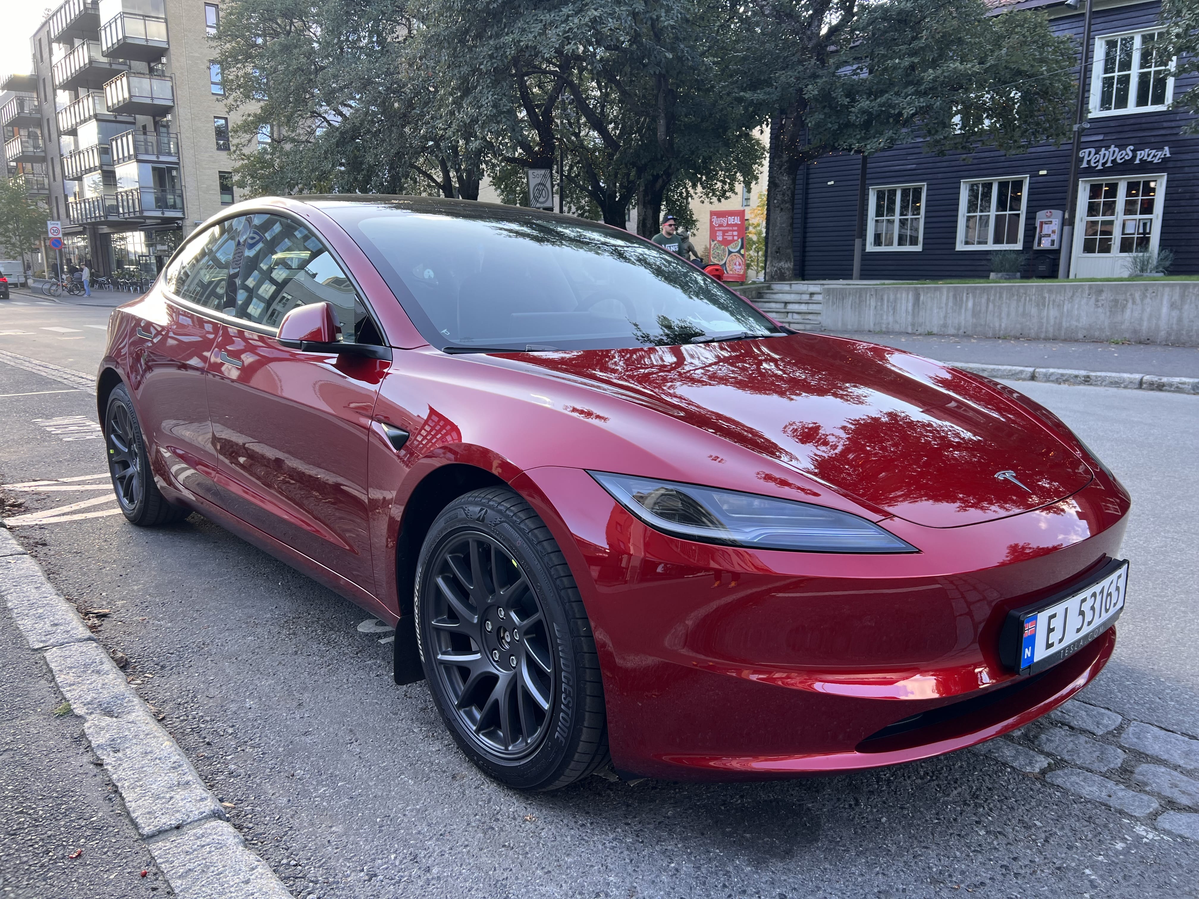 Tesla Model 3 Long Range med Aircondition