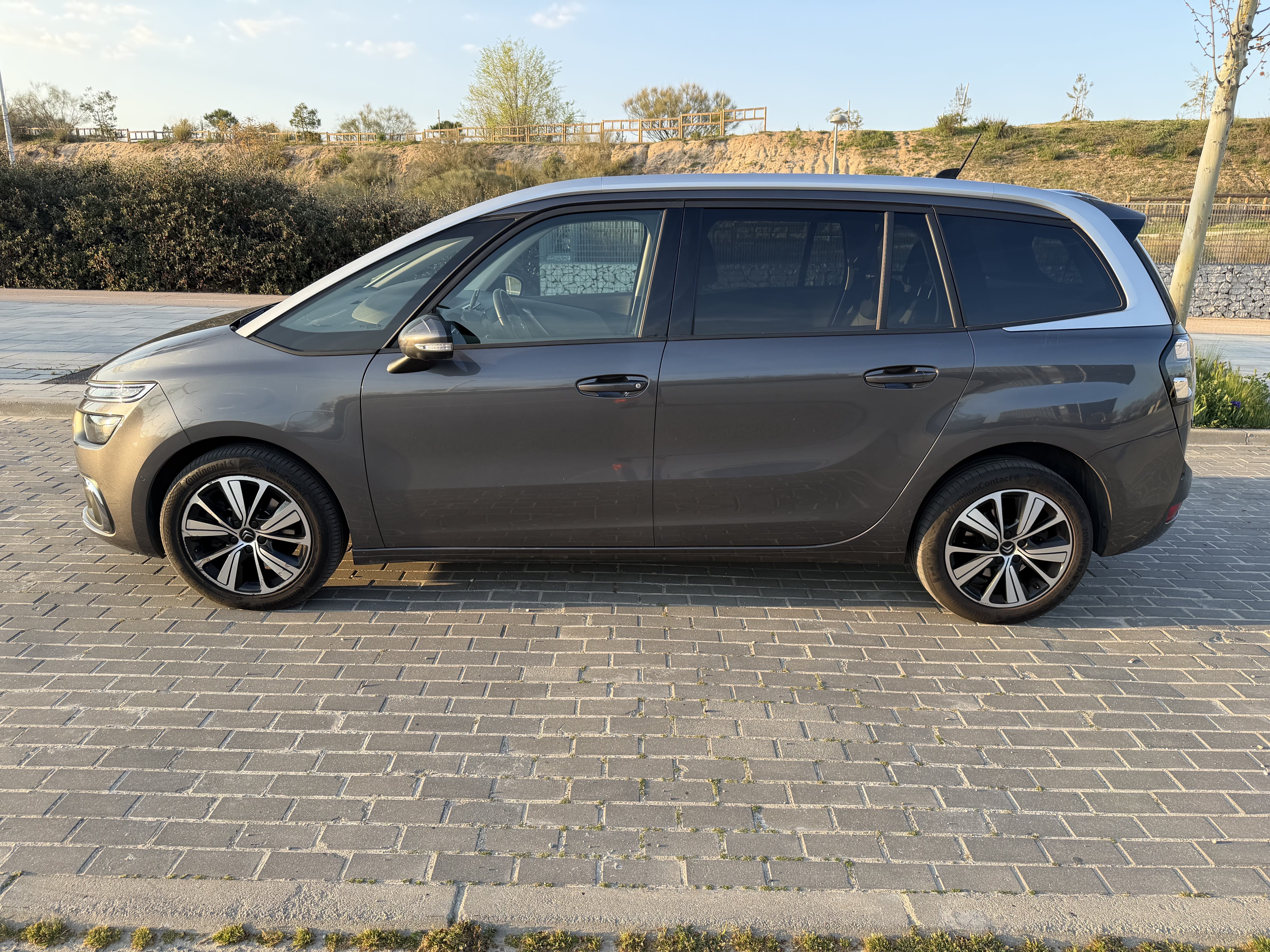 Citroen C4 Grand Spacetourer con Aire acondicionado