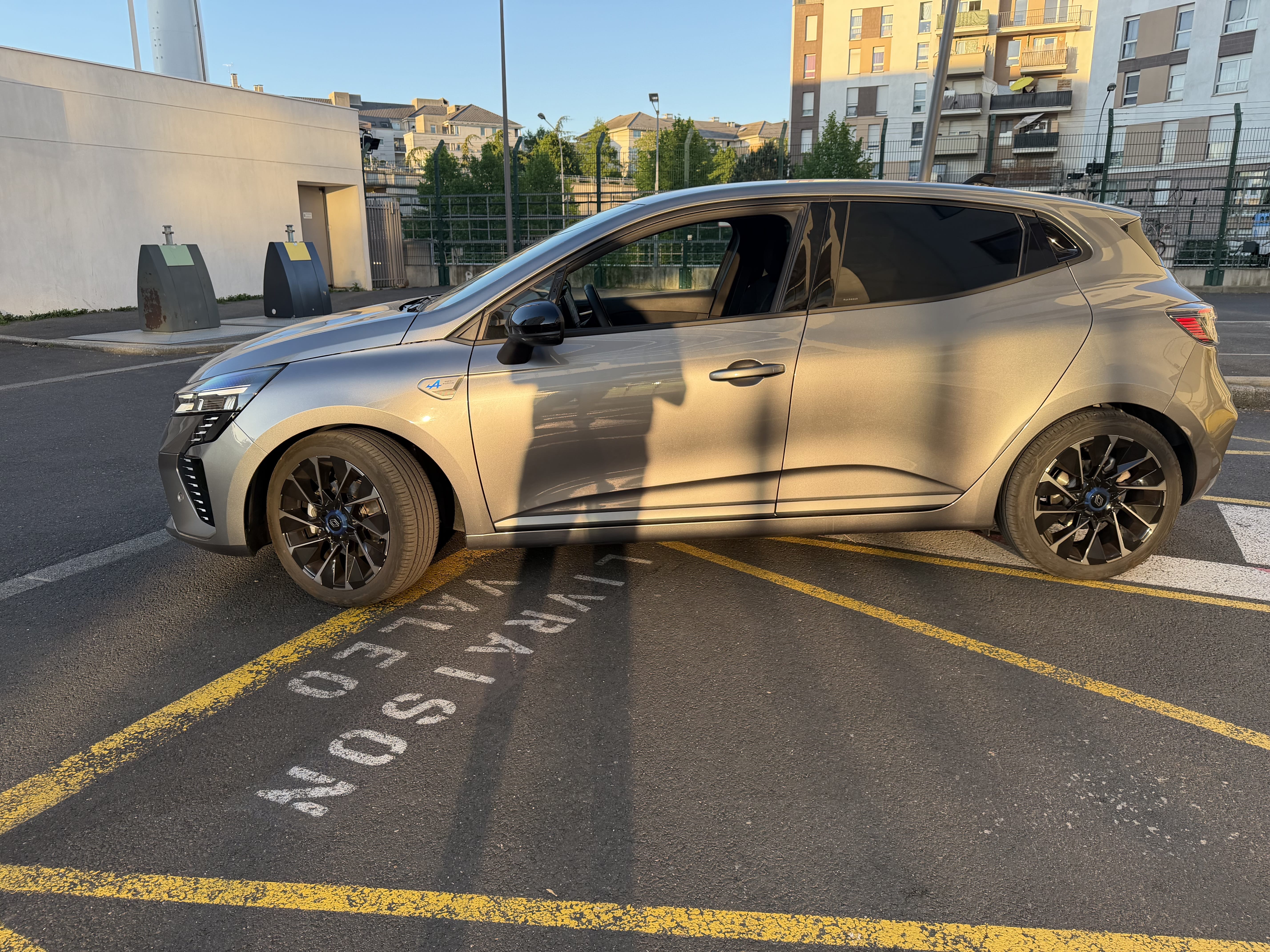Renault Clio E-tech avec Climatisation