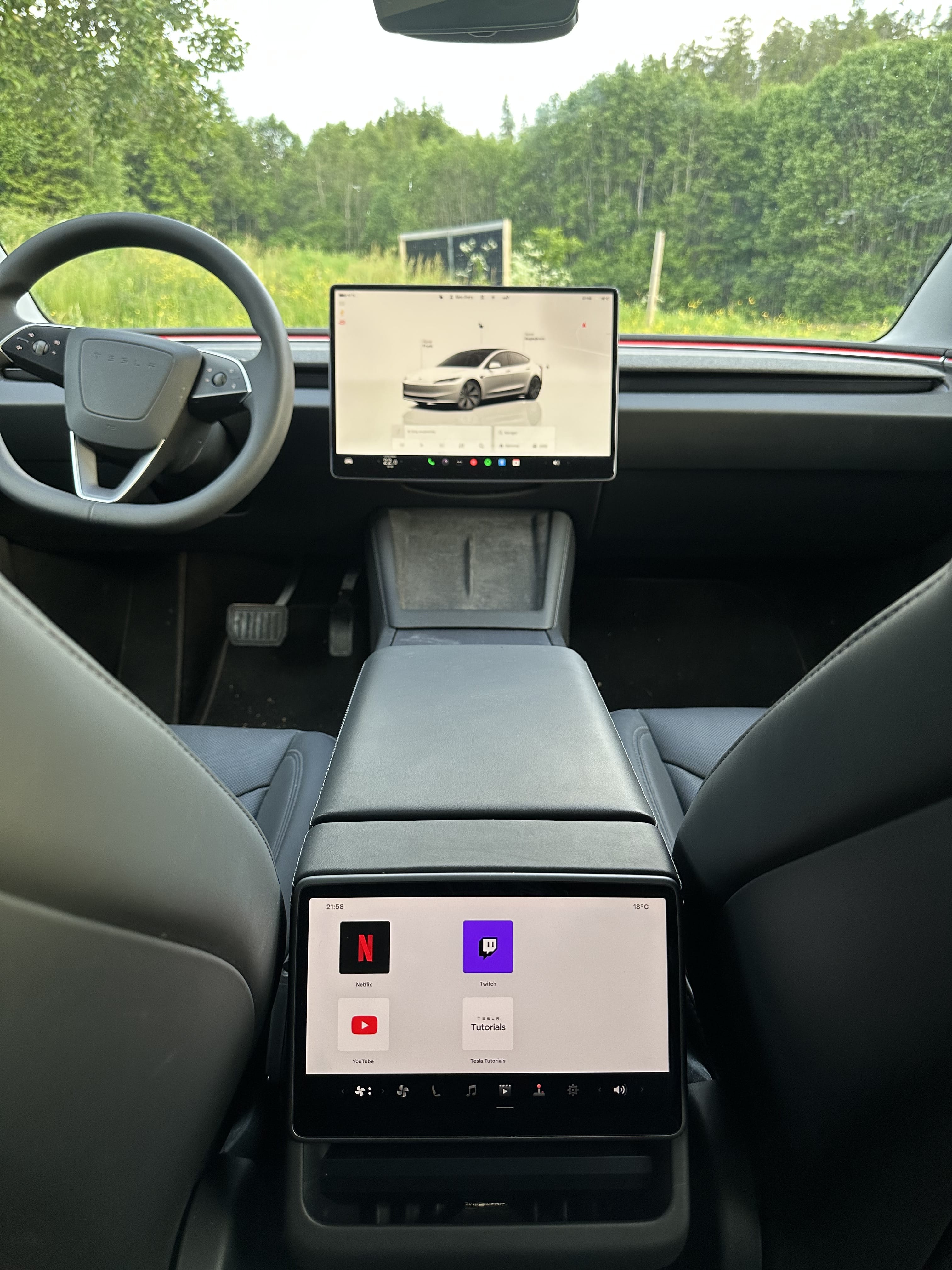 Tesla Model 3 med Cruisekontroll
