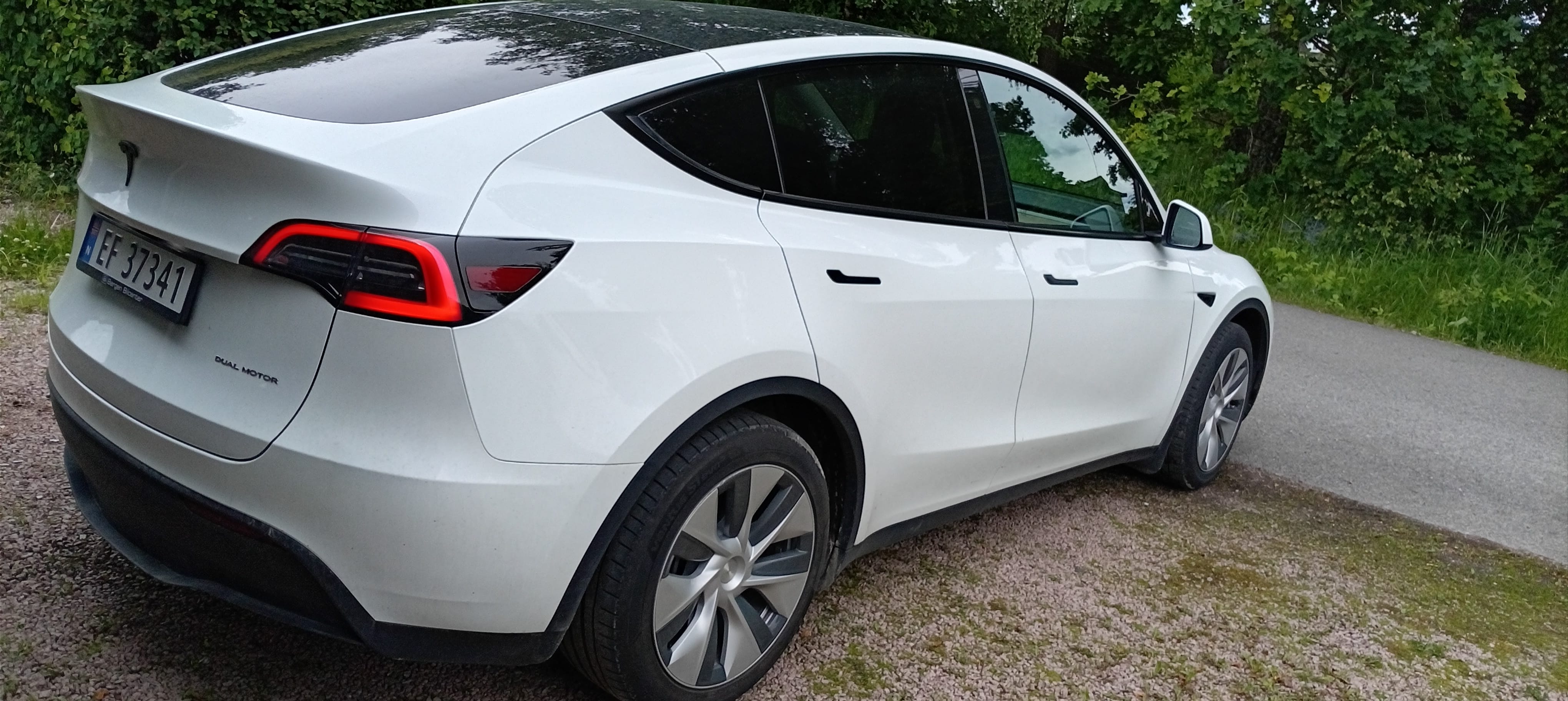 Tesla Model 3 med Ryggekamera