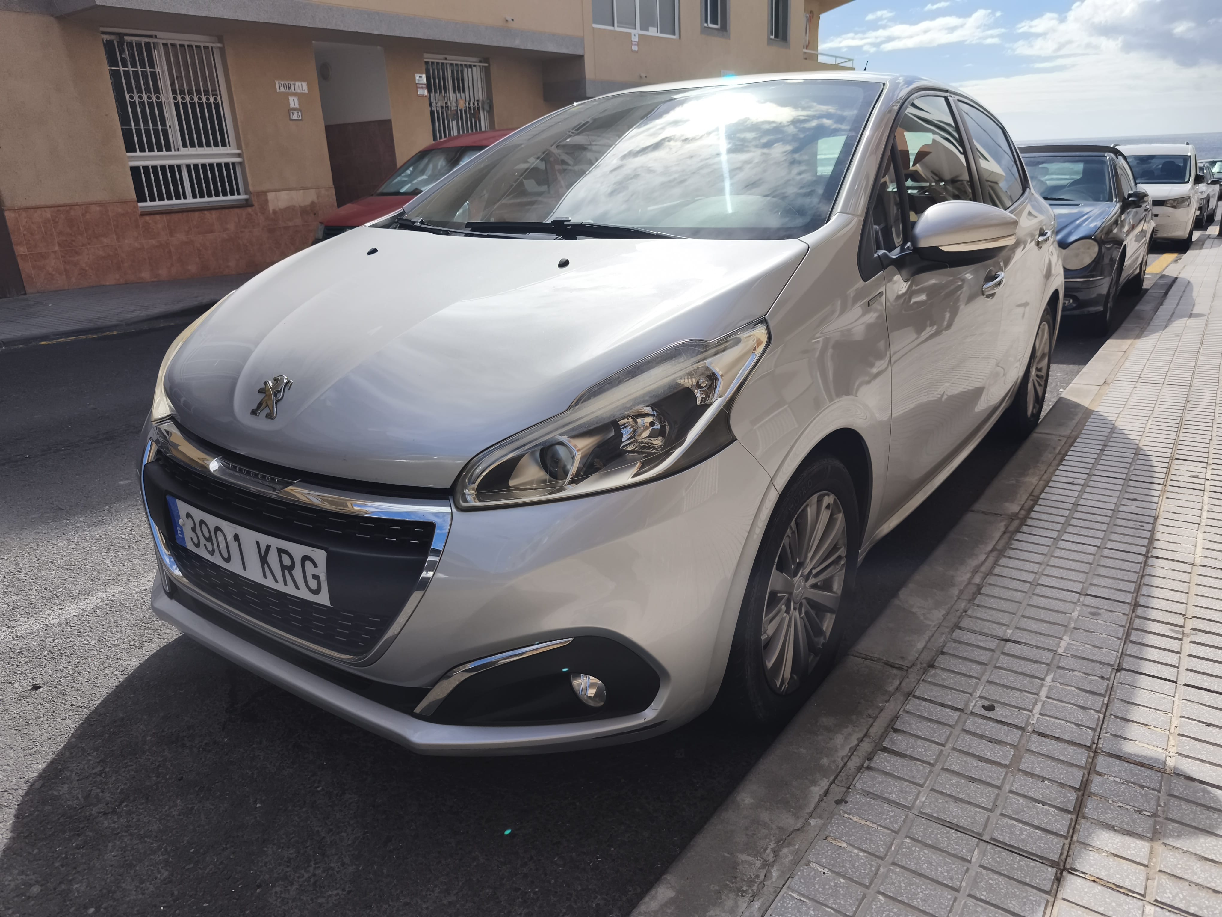 Peugeot 208 1.2, 2018, Gasolina 95