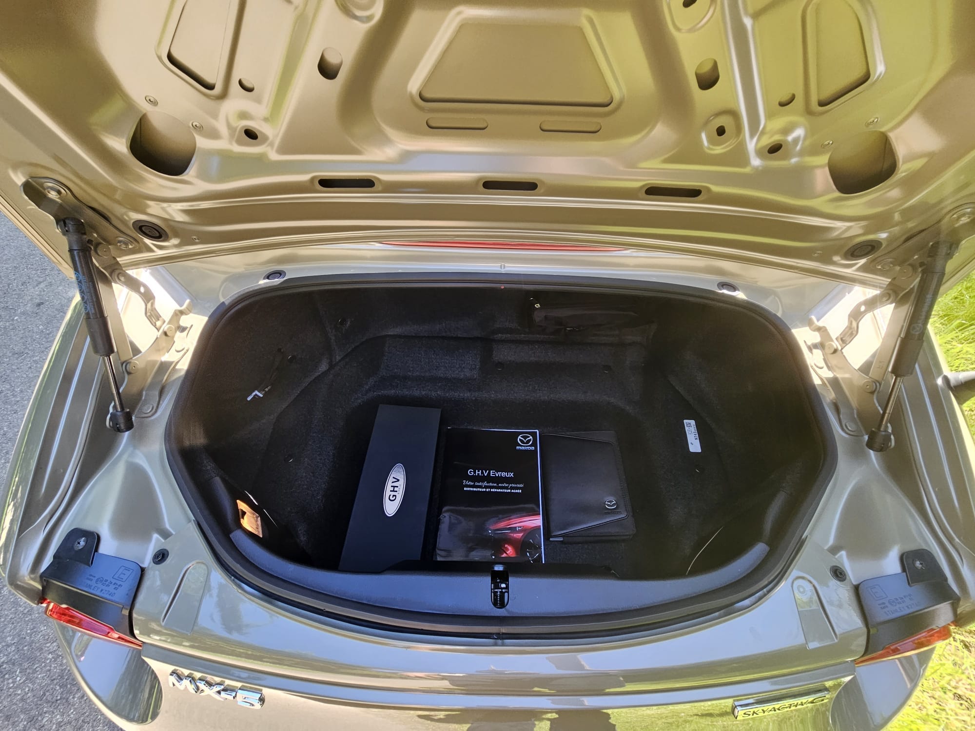 Mazda MX-5 Roadster avec Audio Bluetooth