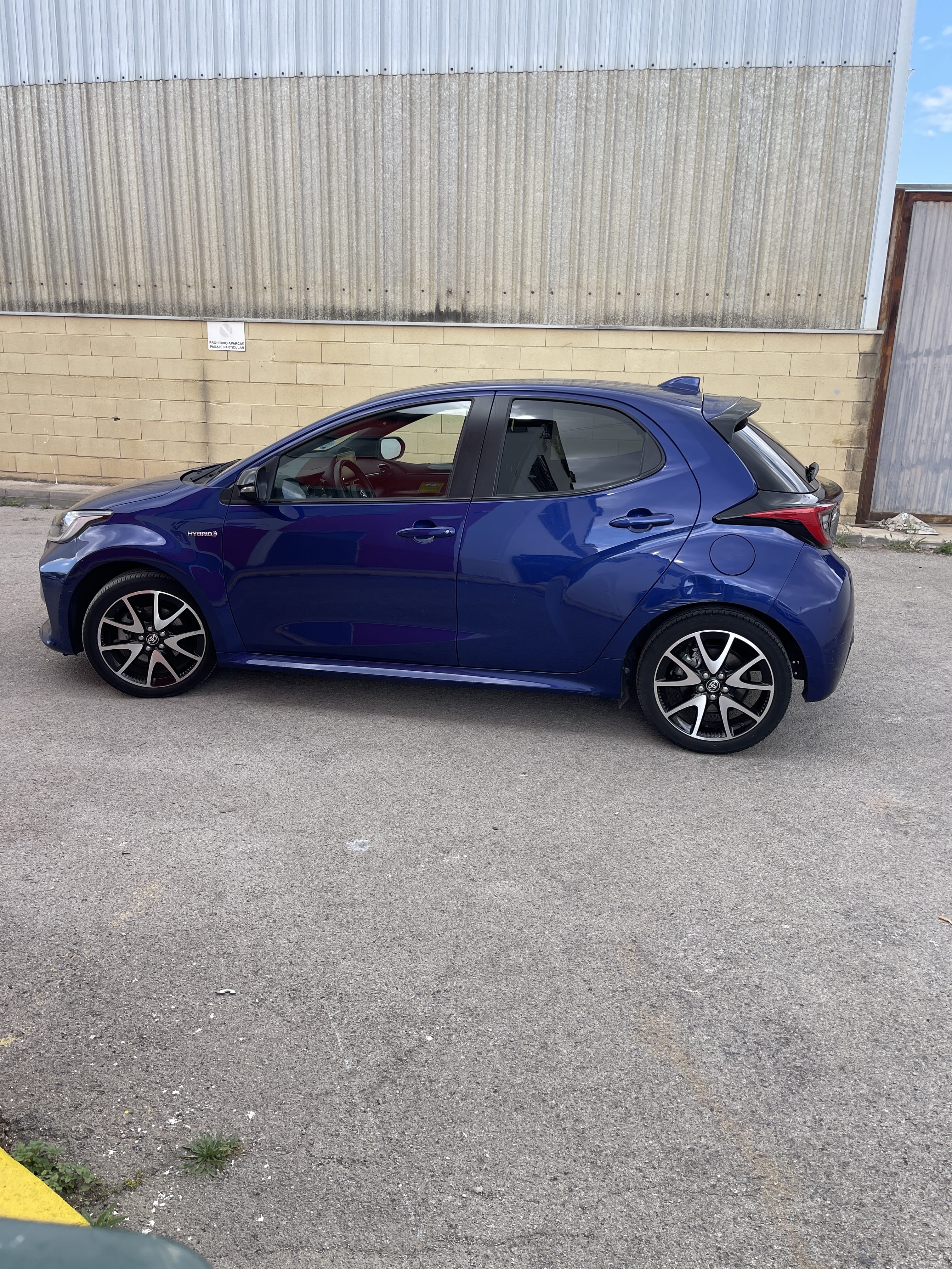 Toyota Yaris Híbrido avec Climatisation