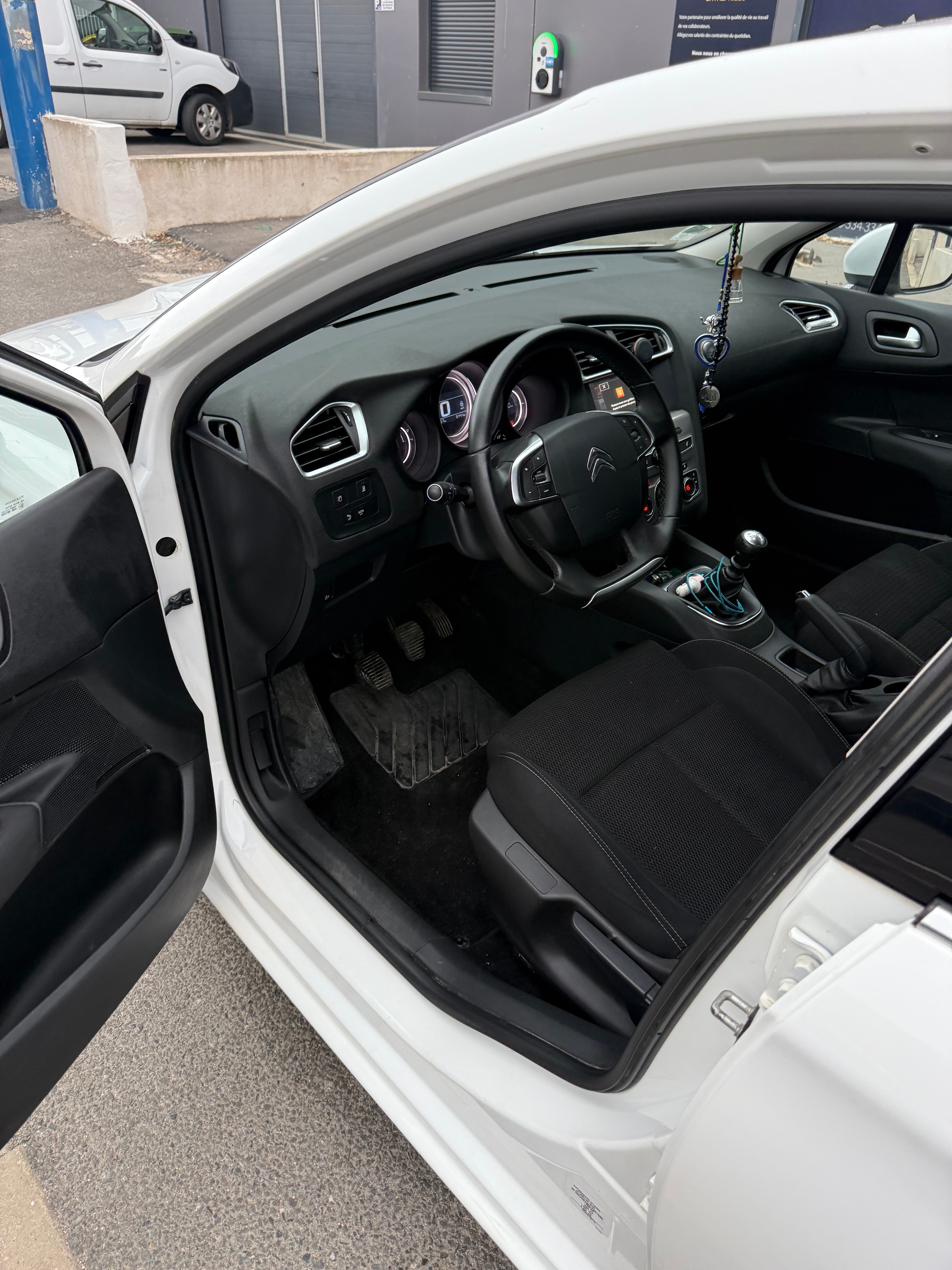 Citroen C4 avec Climatisation