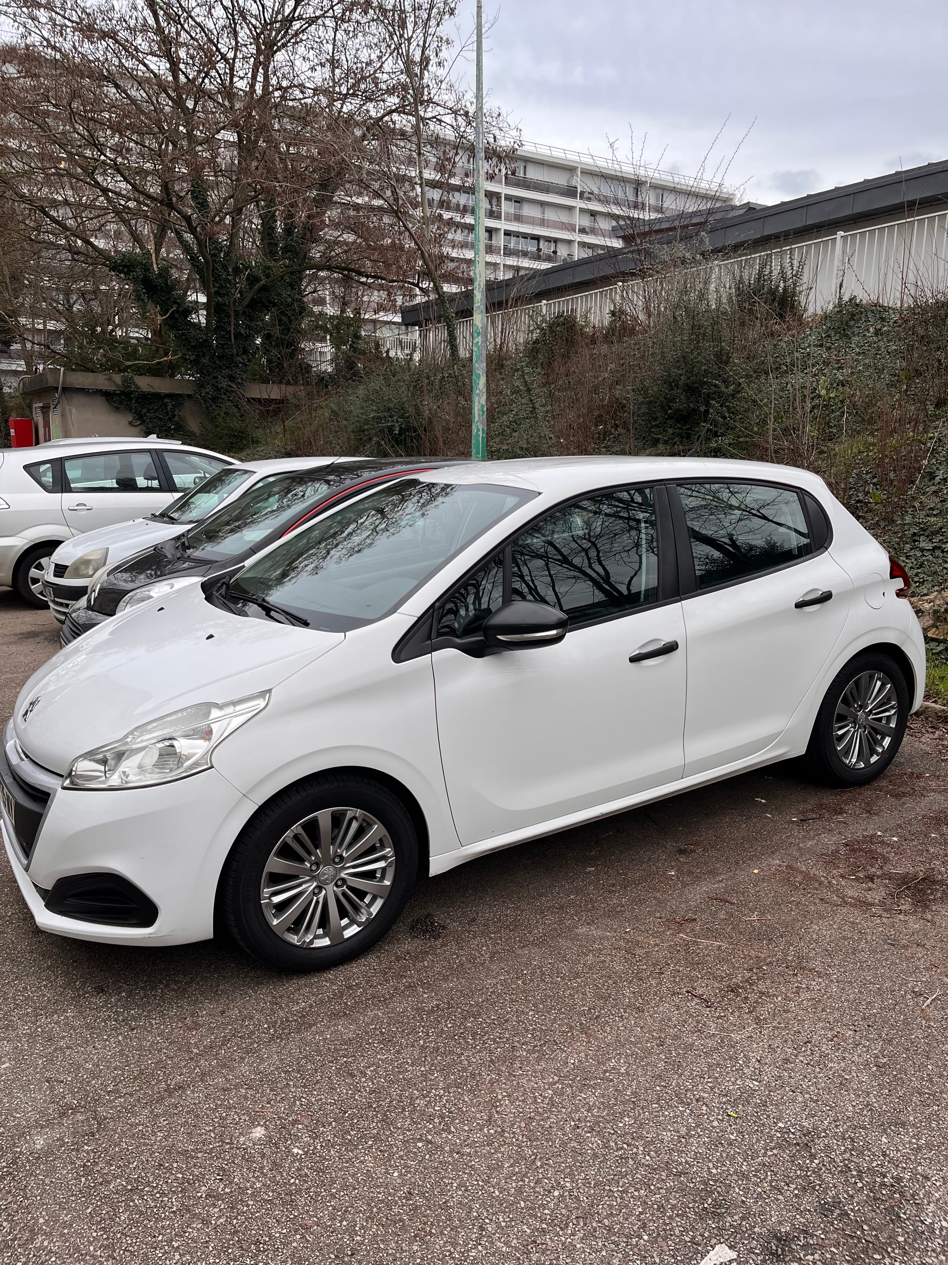 Peugeot 208 avec Climatisation