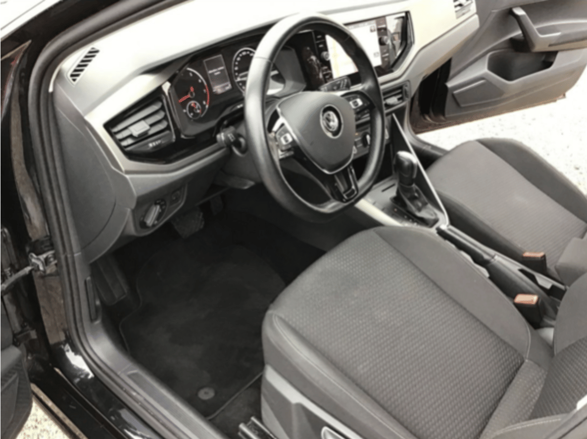 Volkswagen Polo avec Siège bébé