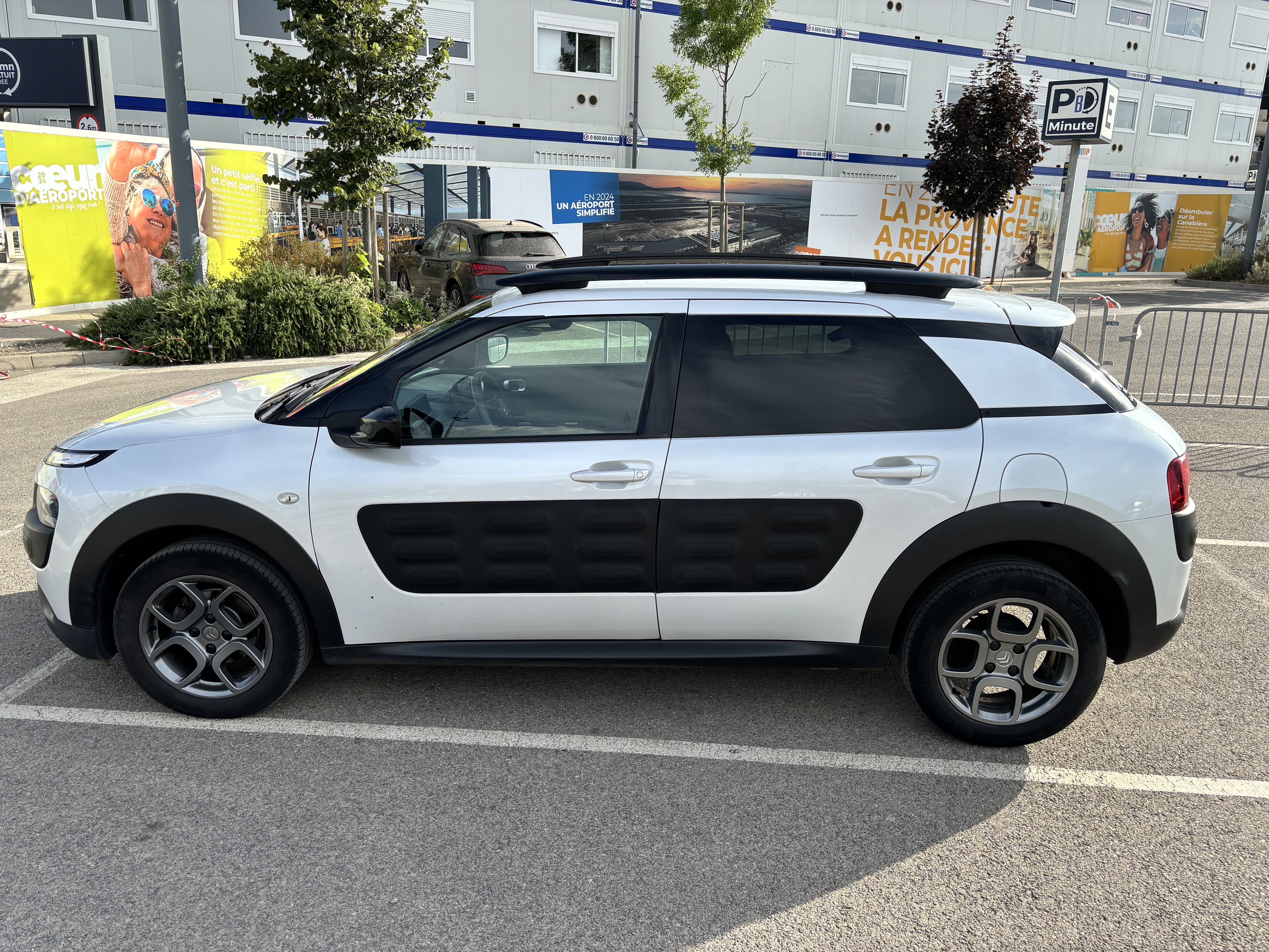 Citroen C4 Cactus avec GPS