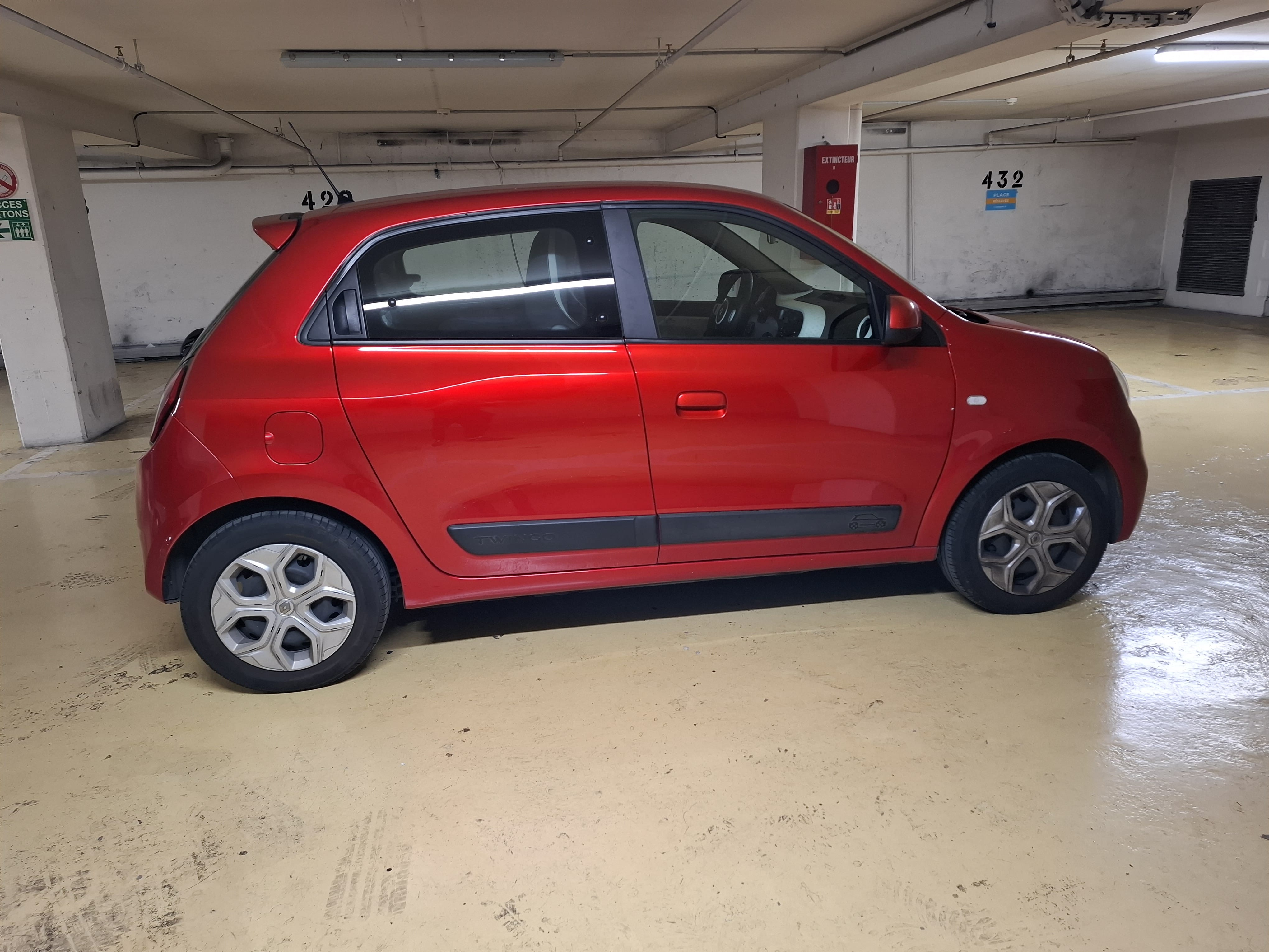 Renault Twingo FP967 avec Climatisation