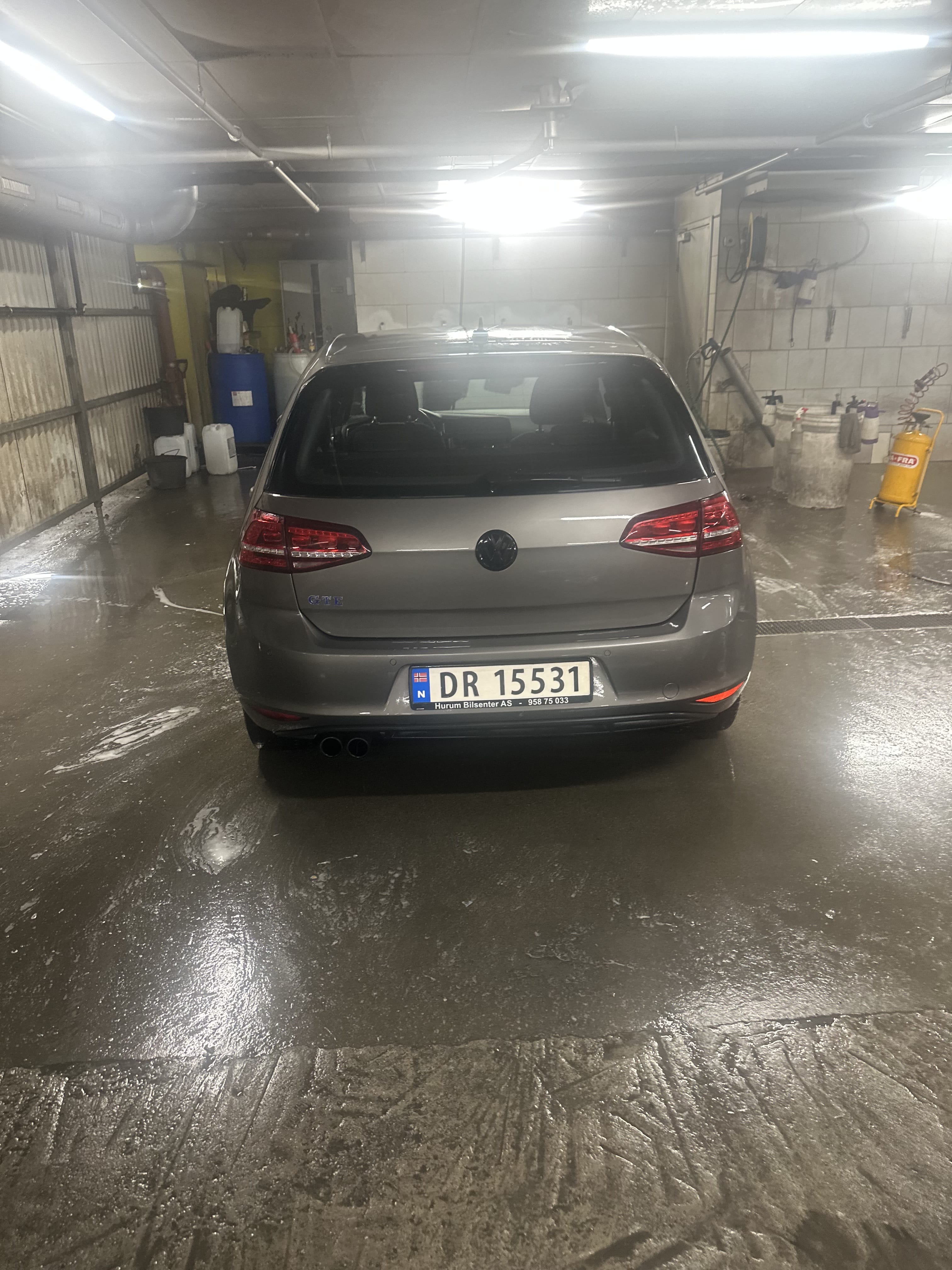 Volkswagen Golf with Air conditioning