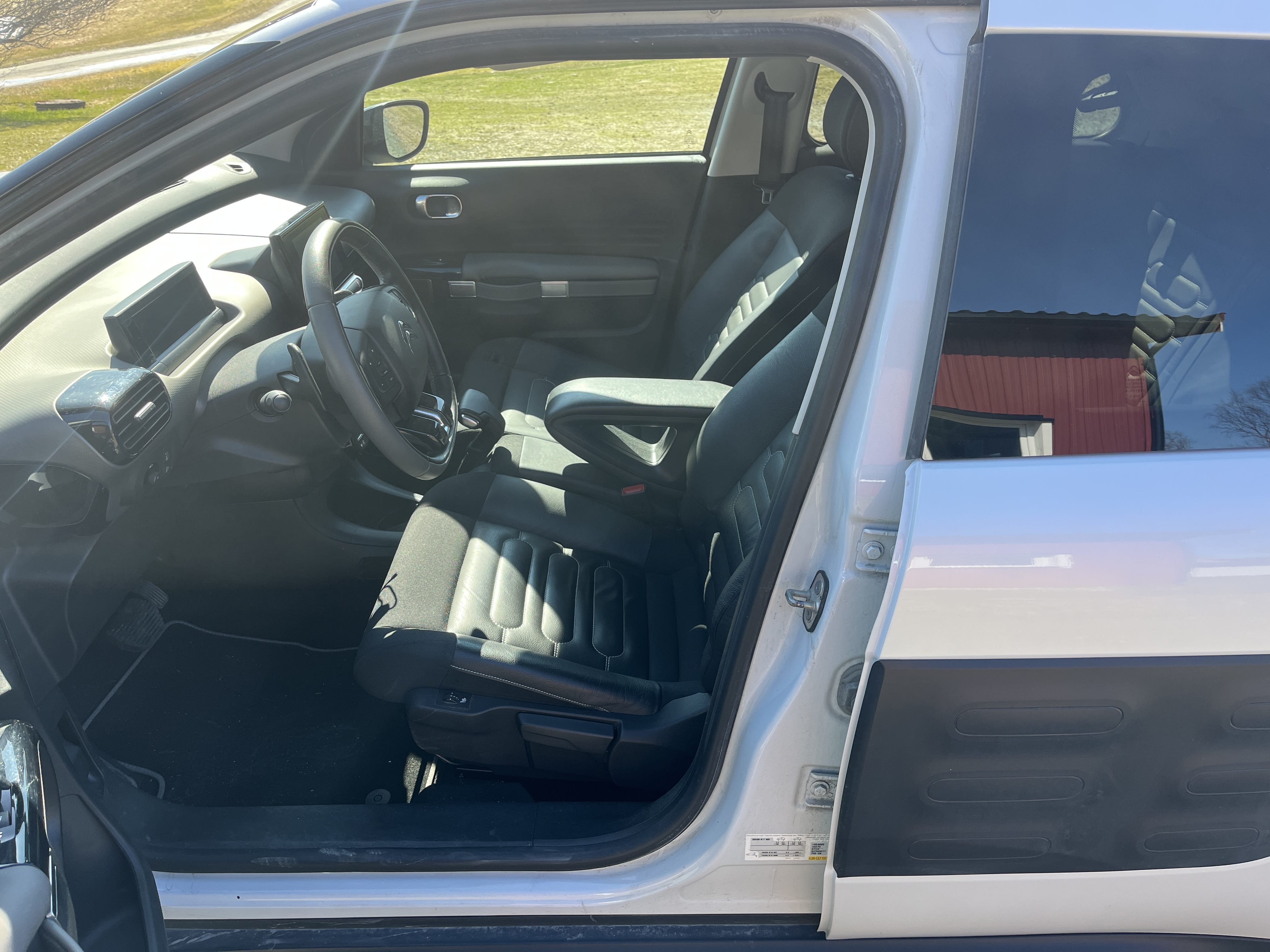 Citroen C4 Cactus (Perfect for Winter & Northern Lights search) met Audio- / iPod-ingang