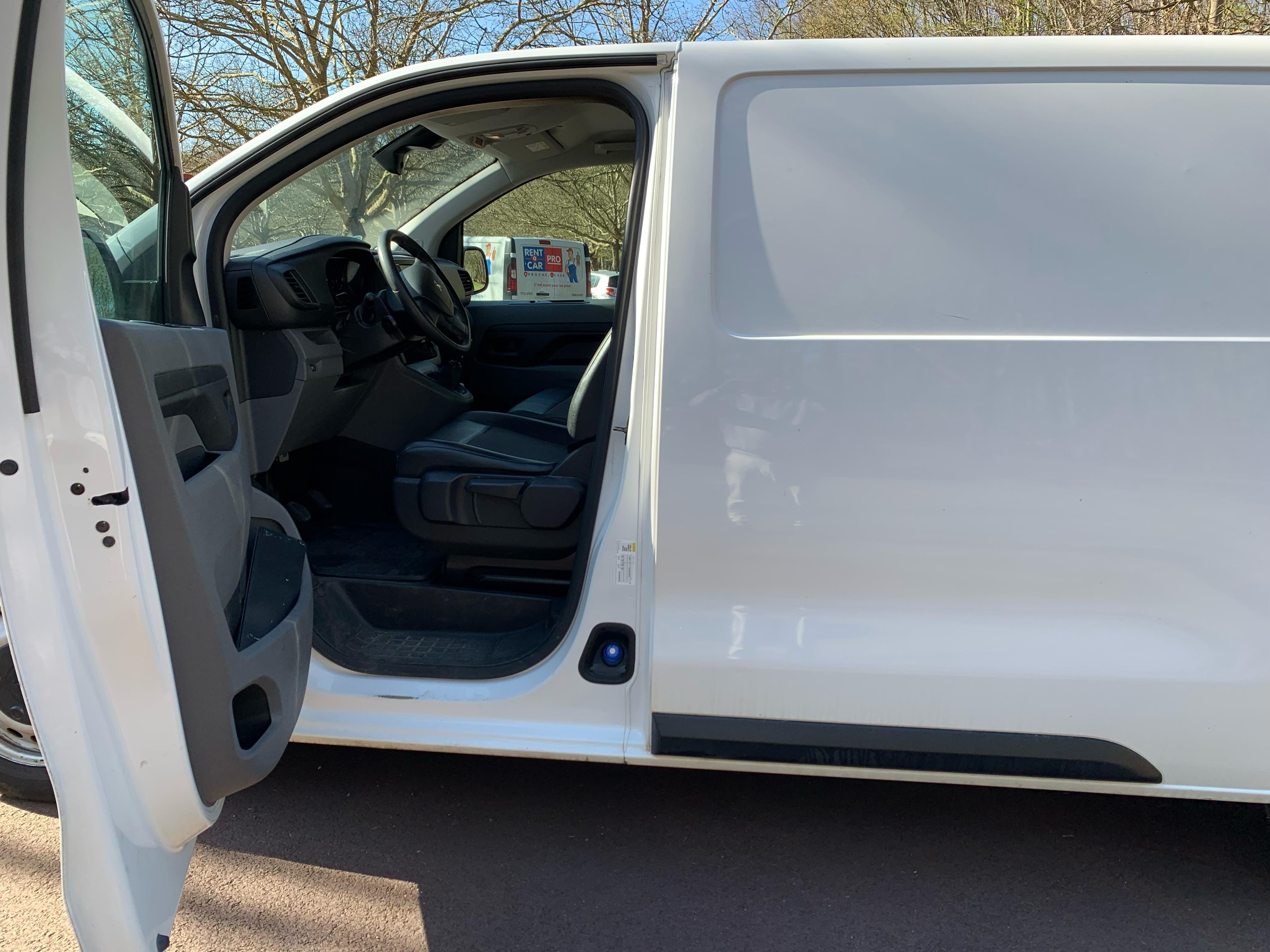 Peugeot Expert 2.0 FOURGON  2021  LONG L3 . avec Siège bébé