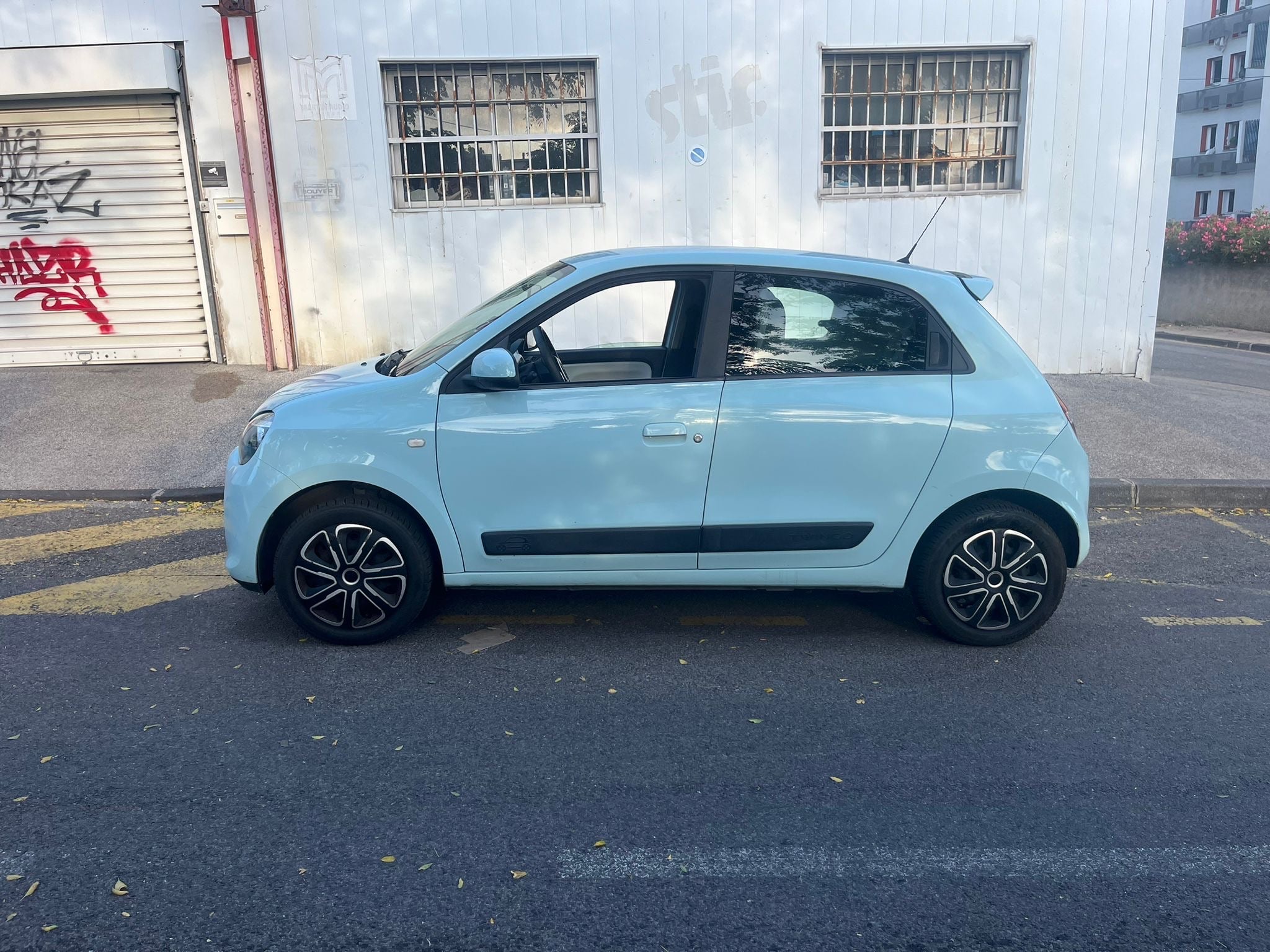 Renault Twingo III avec Climatisation