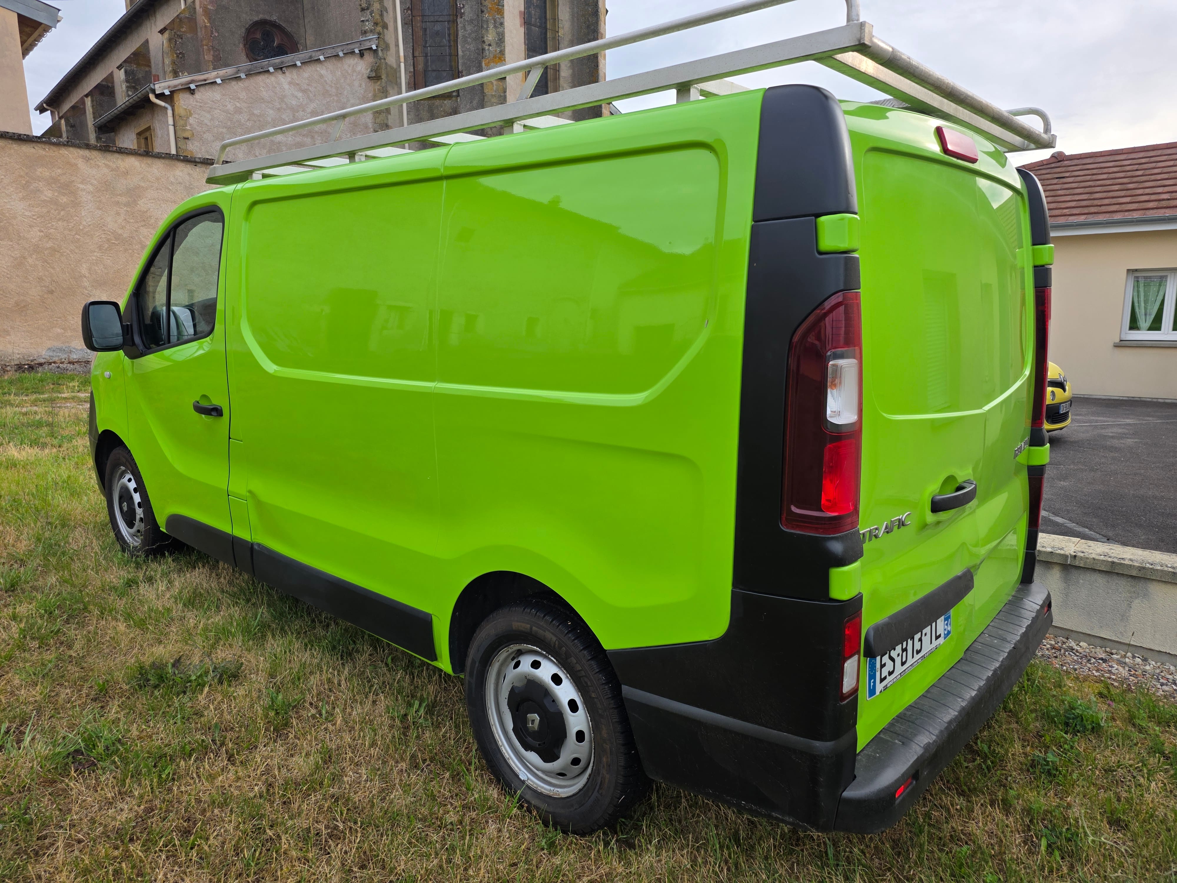 Renault Trafic avec Pneus neige