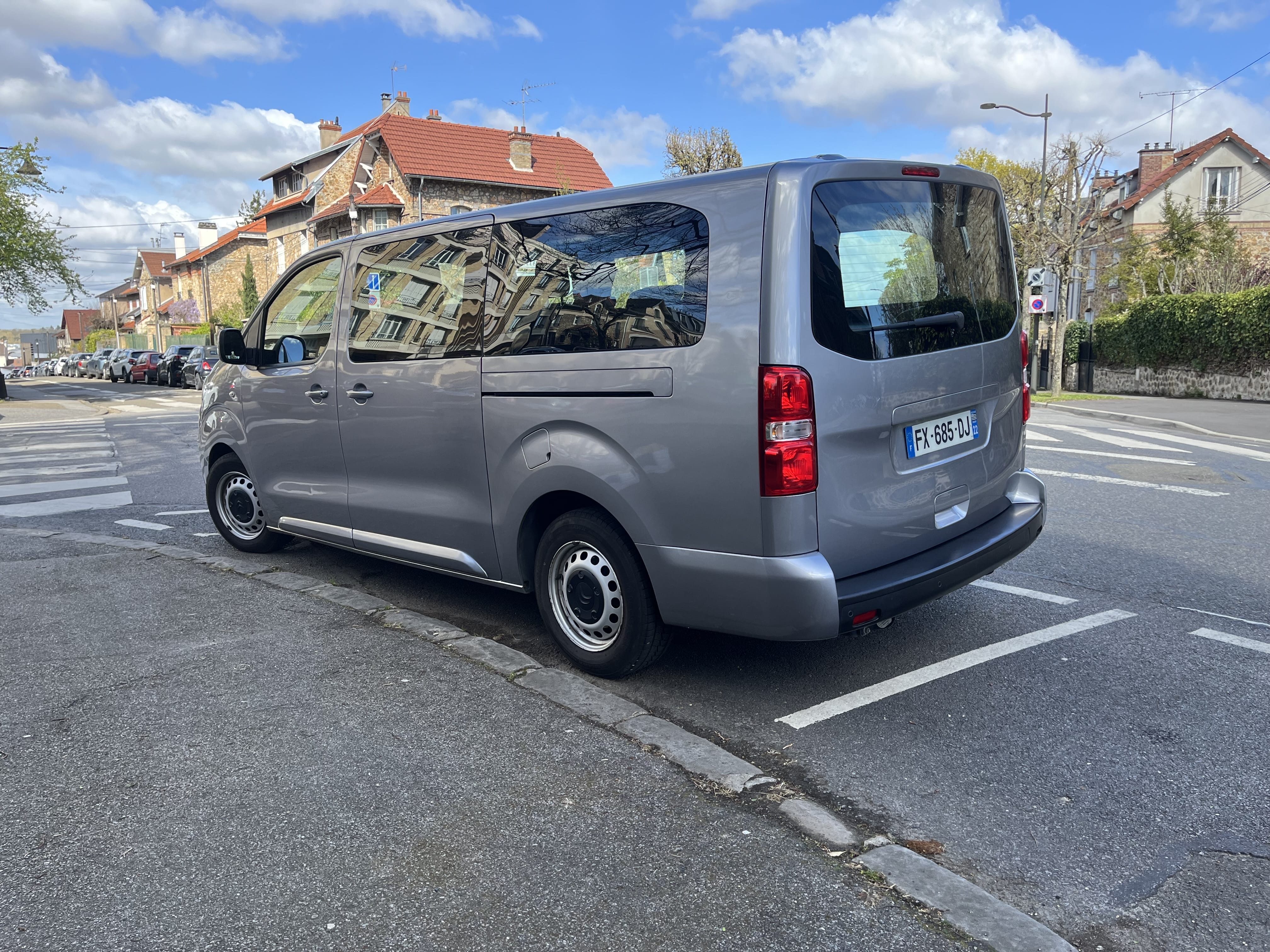 Citroen Jumpy Multispace avec GPS