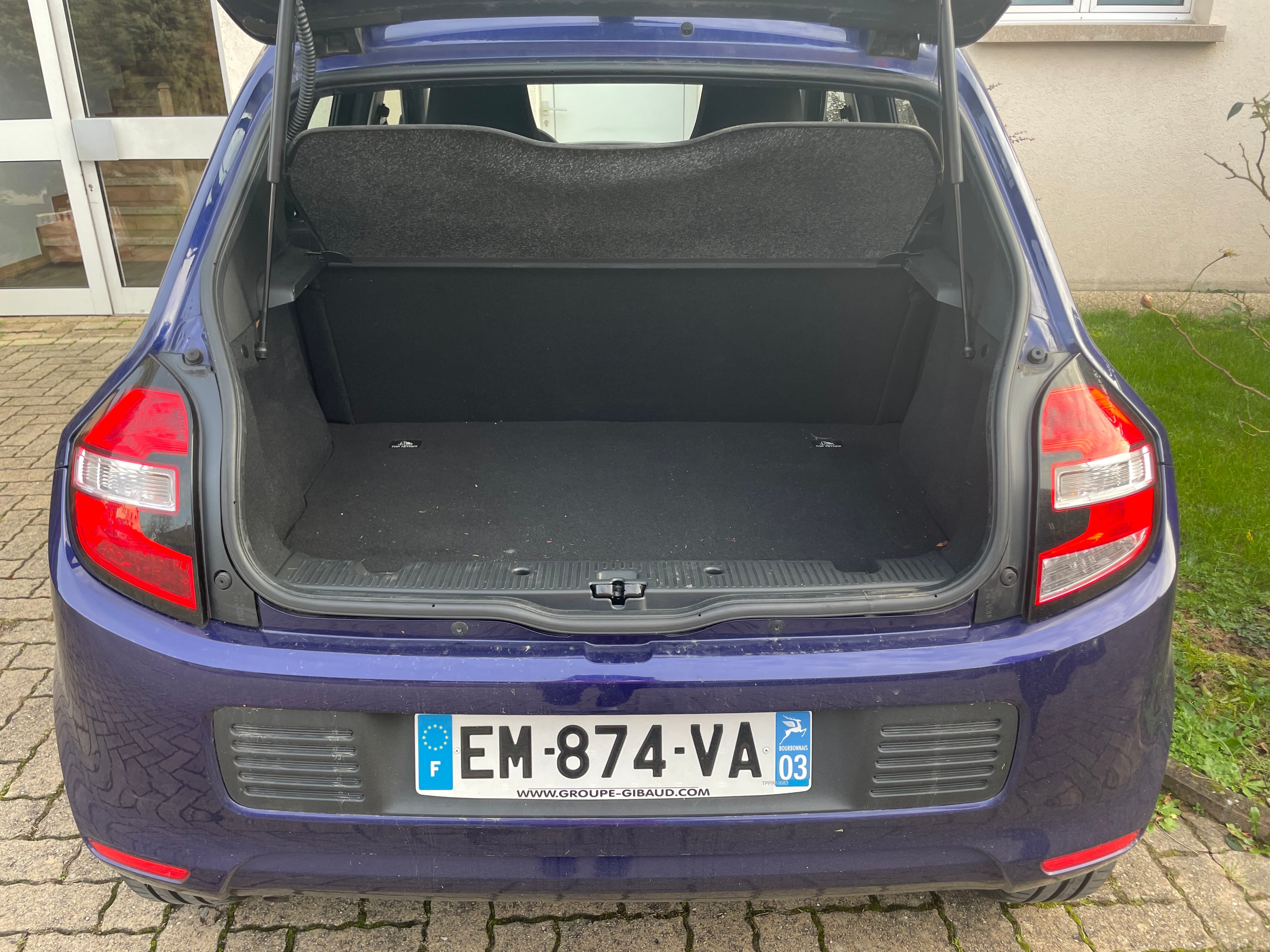 Renault Twingo III avec Pneus neige