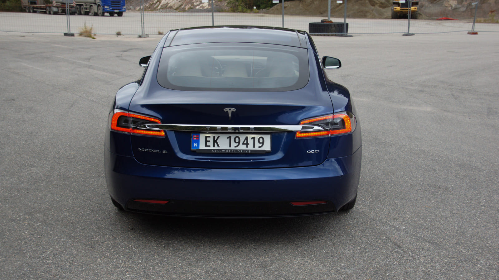 Tesla Model S 90D med Aircondition