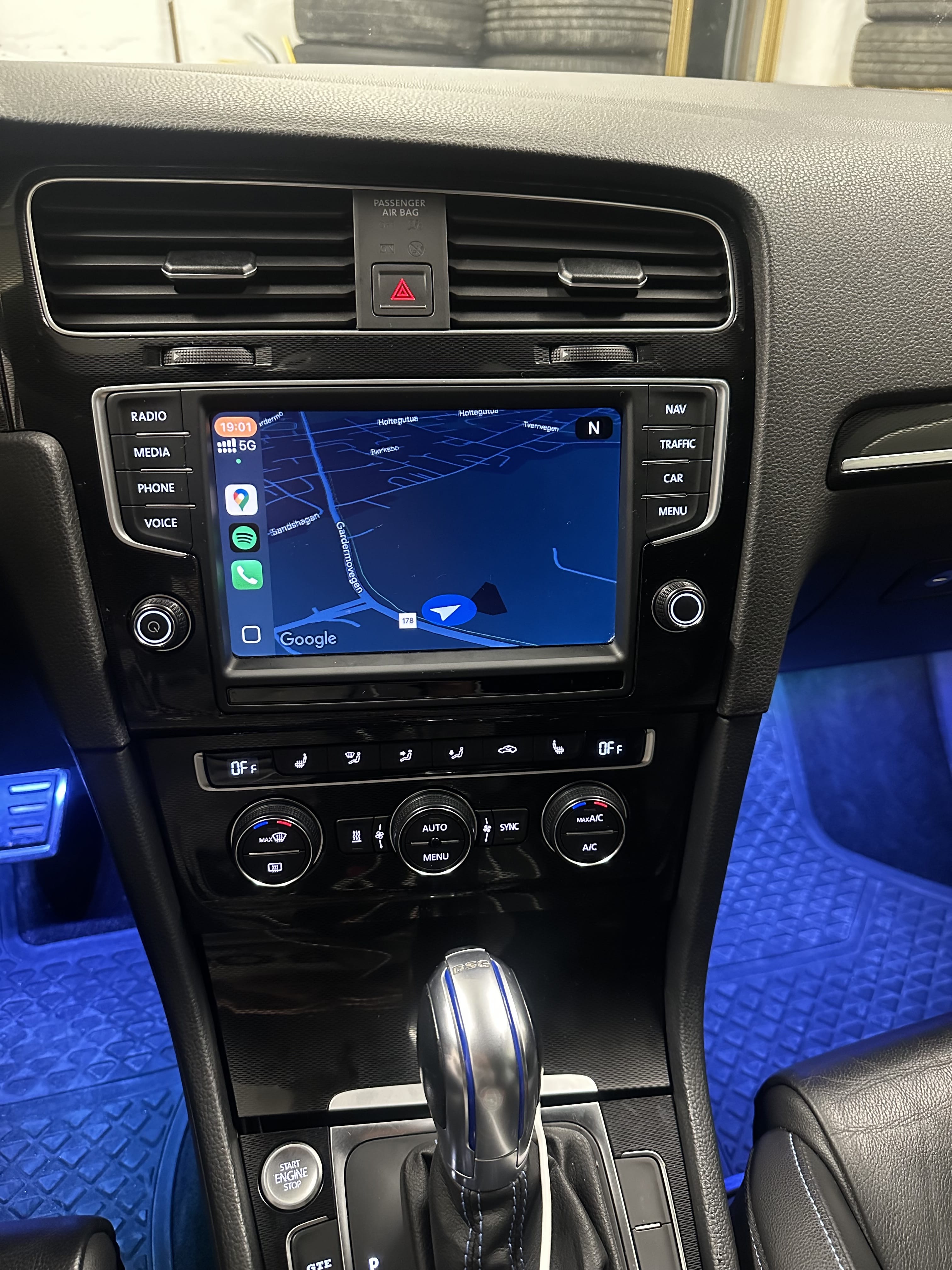 Volkswagen Golf GTE med Bluetooth audio