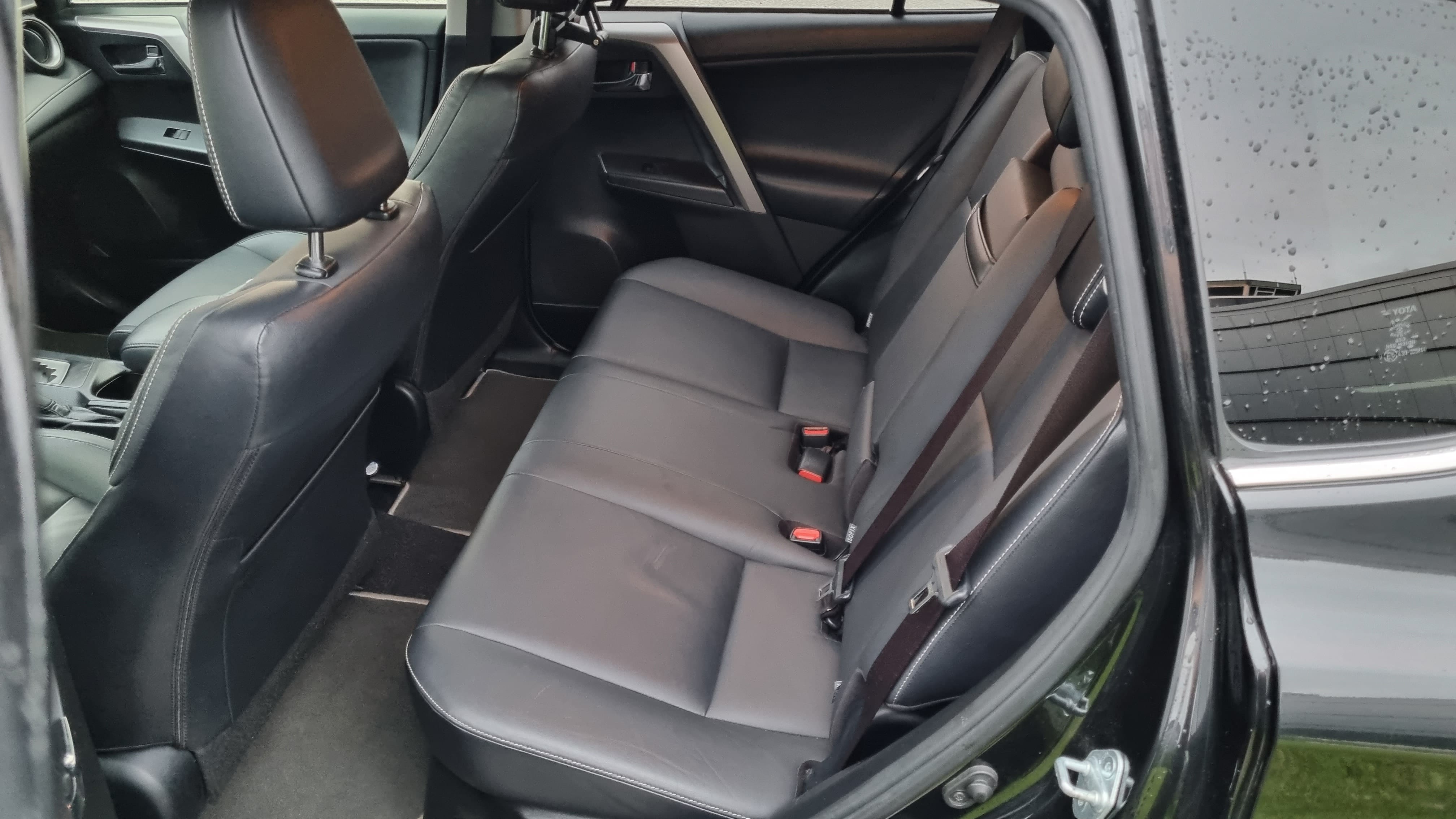 Toyota RAV4 med Firehjulstrekk