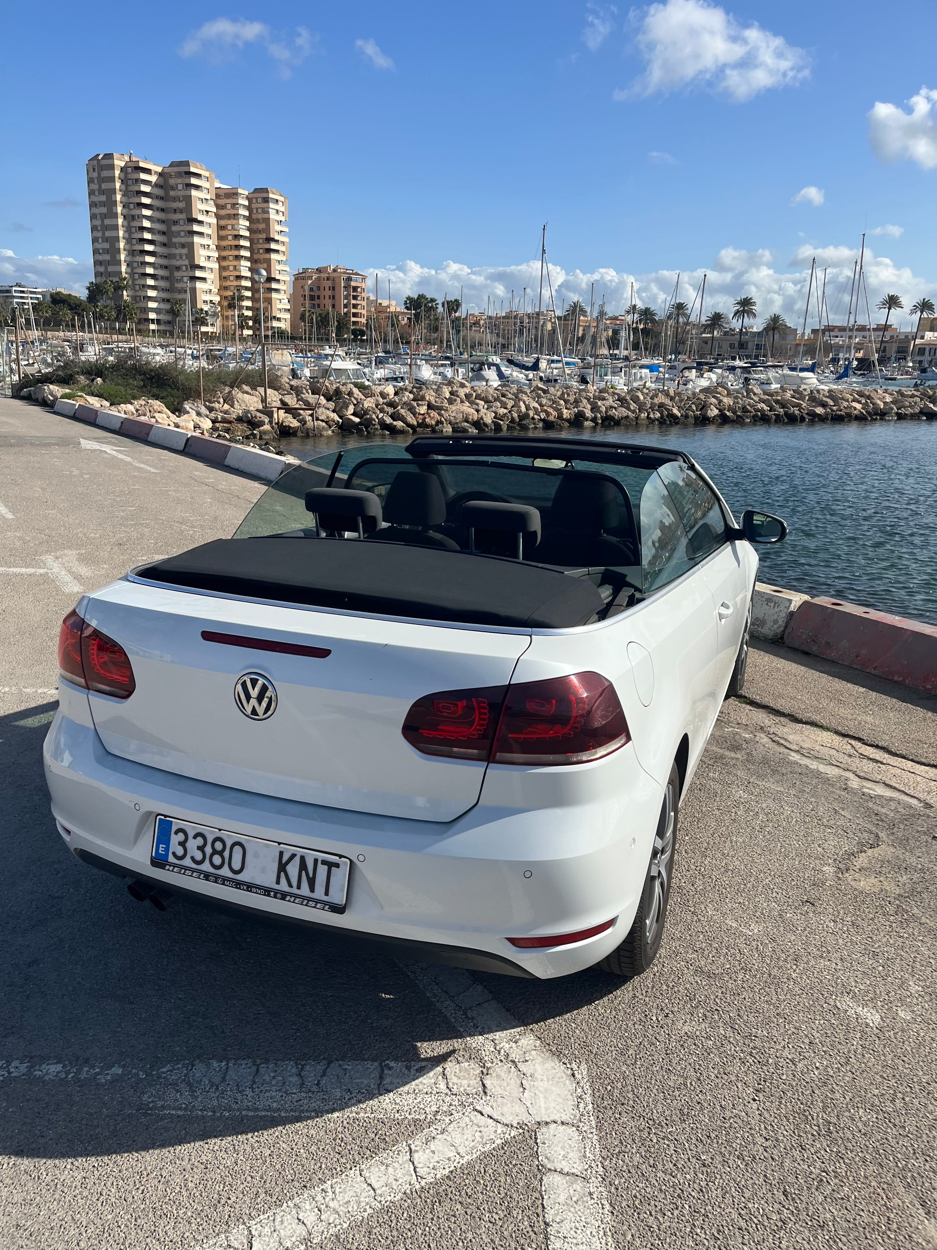 Volkswagen Golf Cabriolet con Cámara de marcha atrás