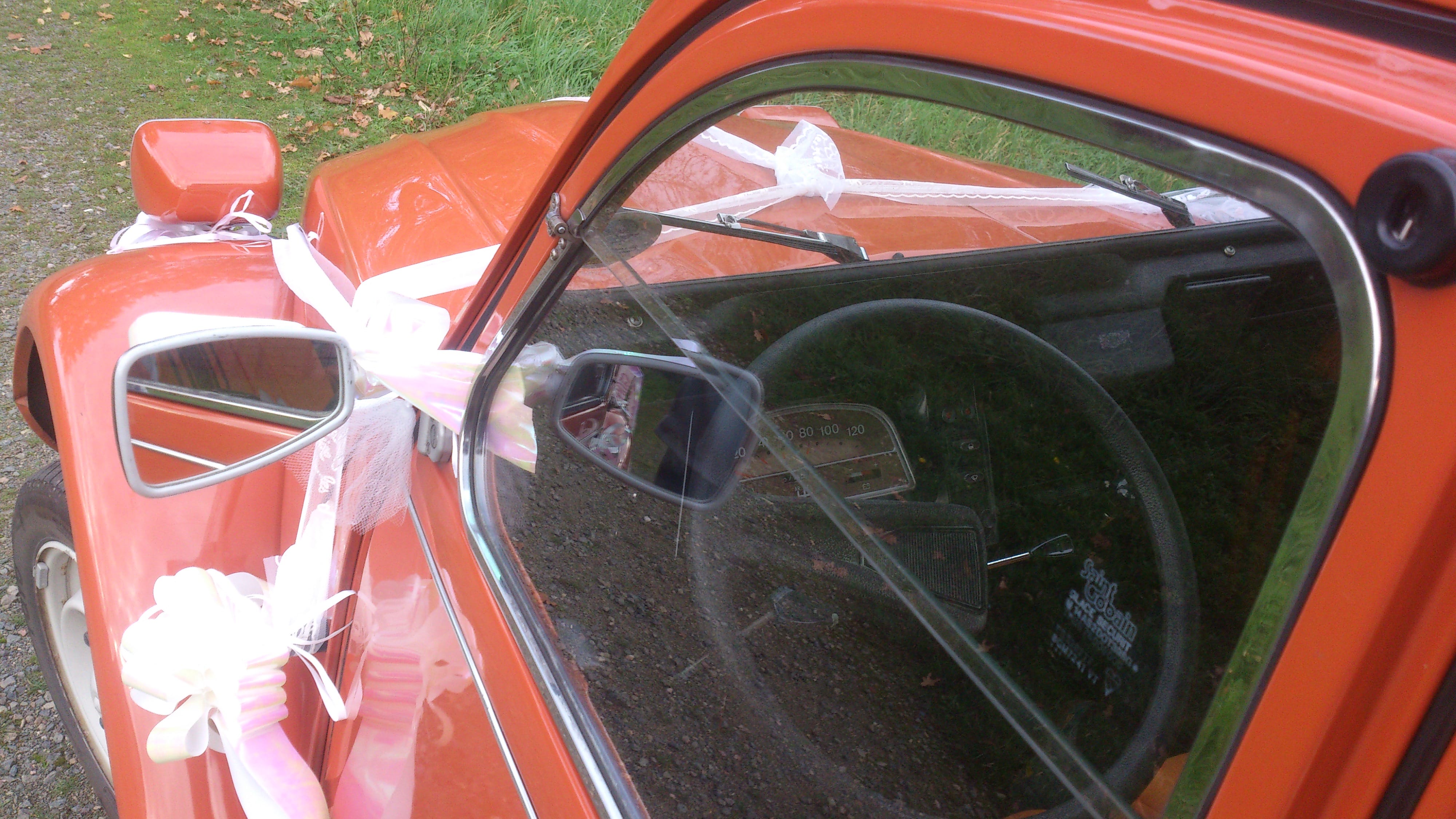 Citroen 2CV club mandarine