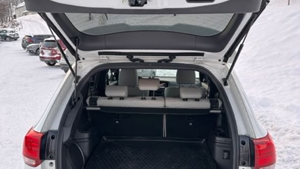 Mitsubishi Outlander Hybrid med Vinterdekk